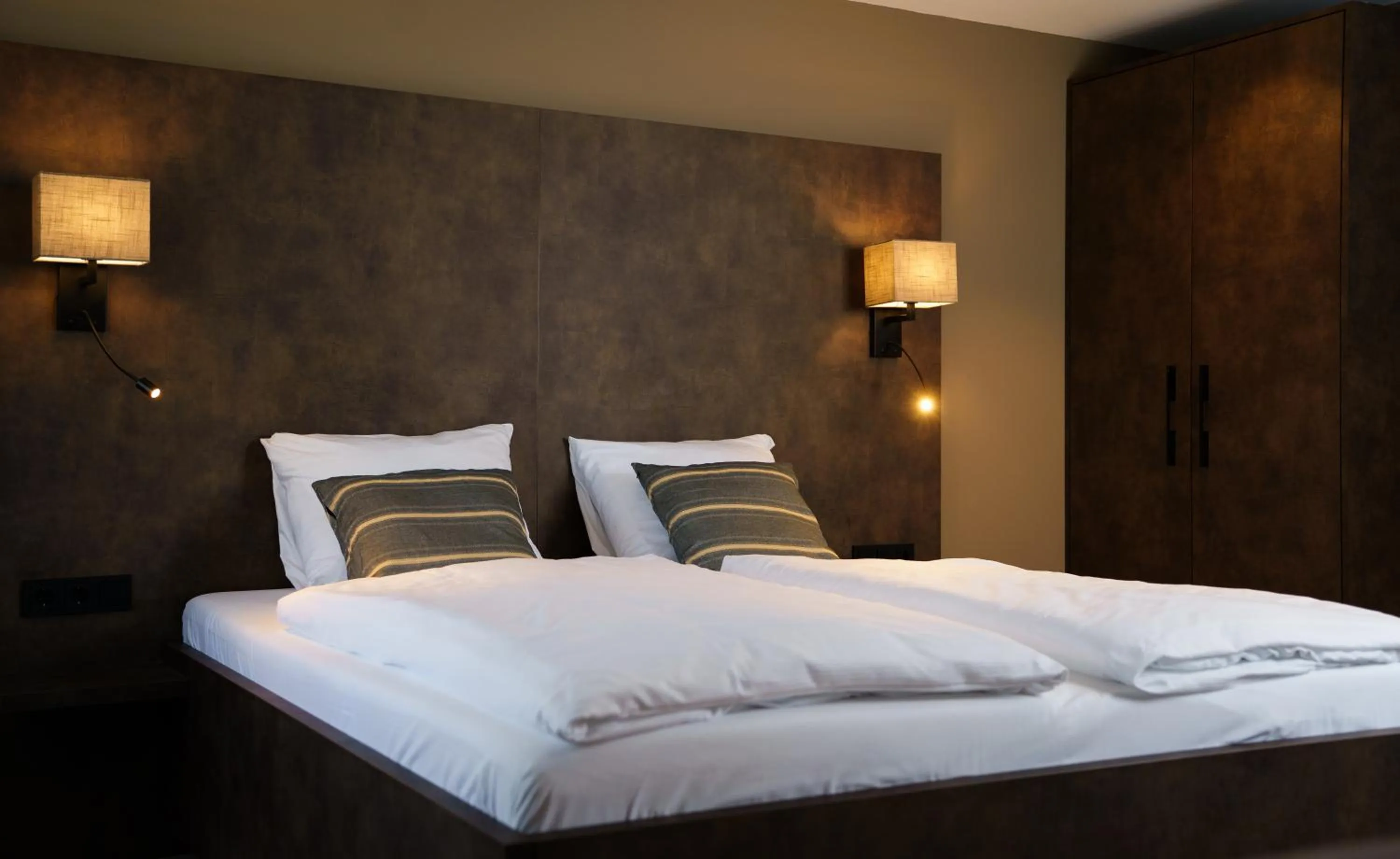 Bedroom, Bed in Hampshire Hotel – Voncken Valkenburg