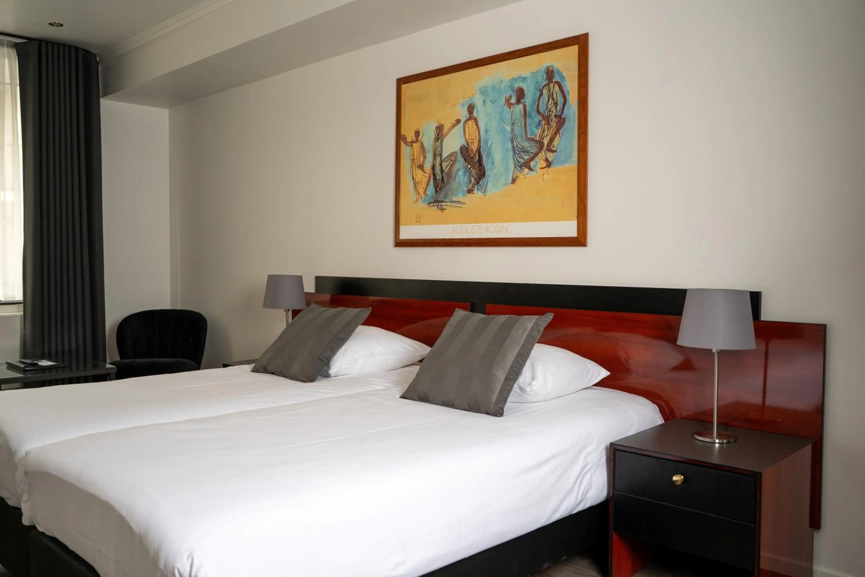 Bedroom, Bed in Hampshire Hotel – Voncken Valkenburg