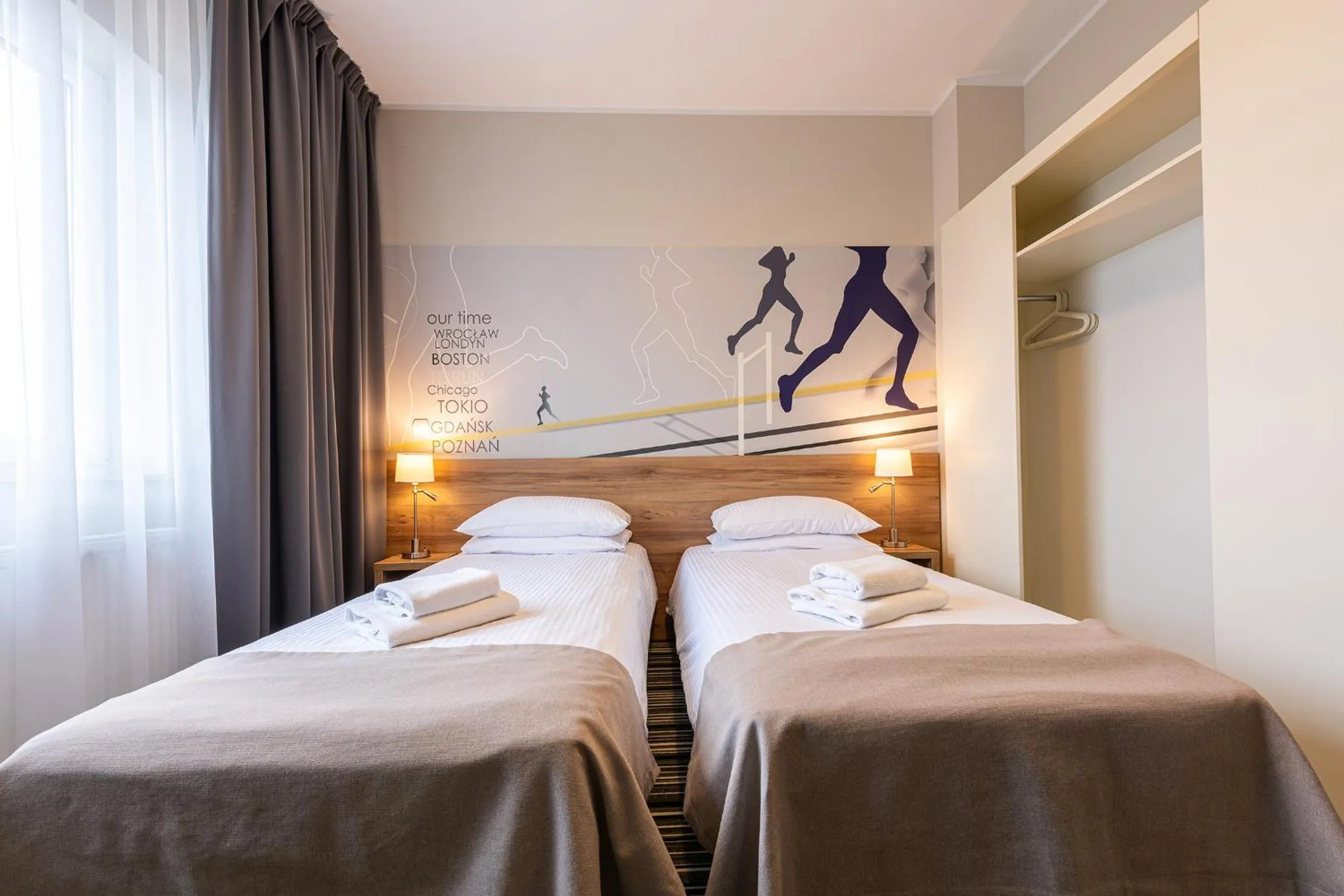 Bed in Hotel Maraton