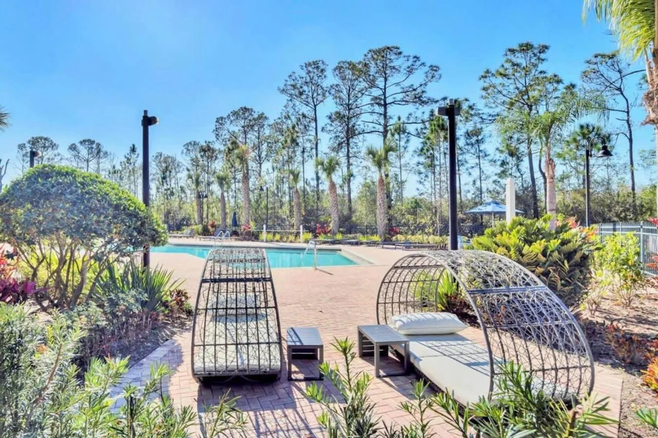 Swimming pool in 2BR Condo - Pool & Games - Near Disney