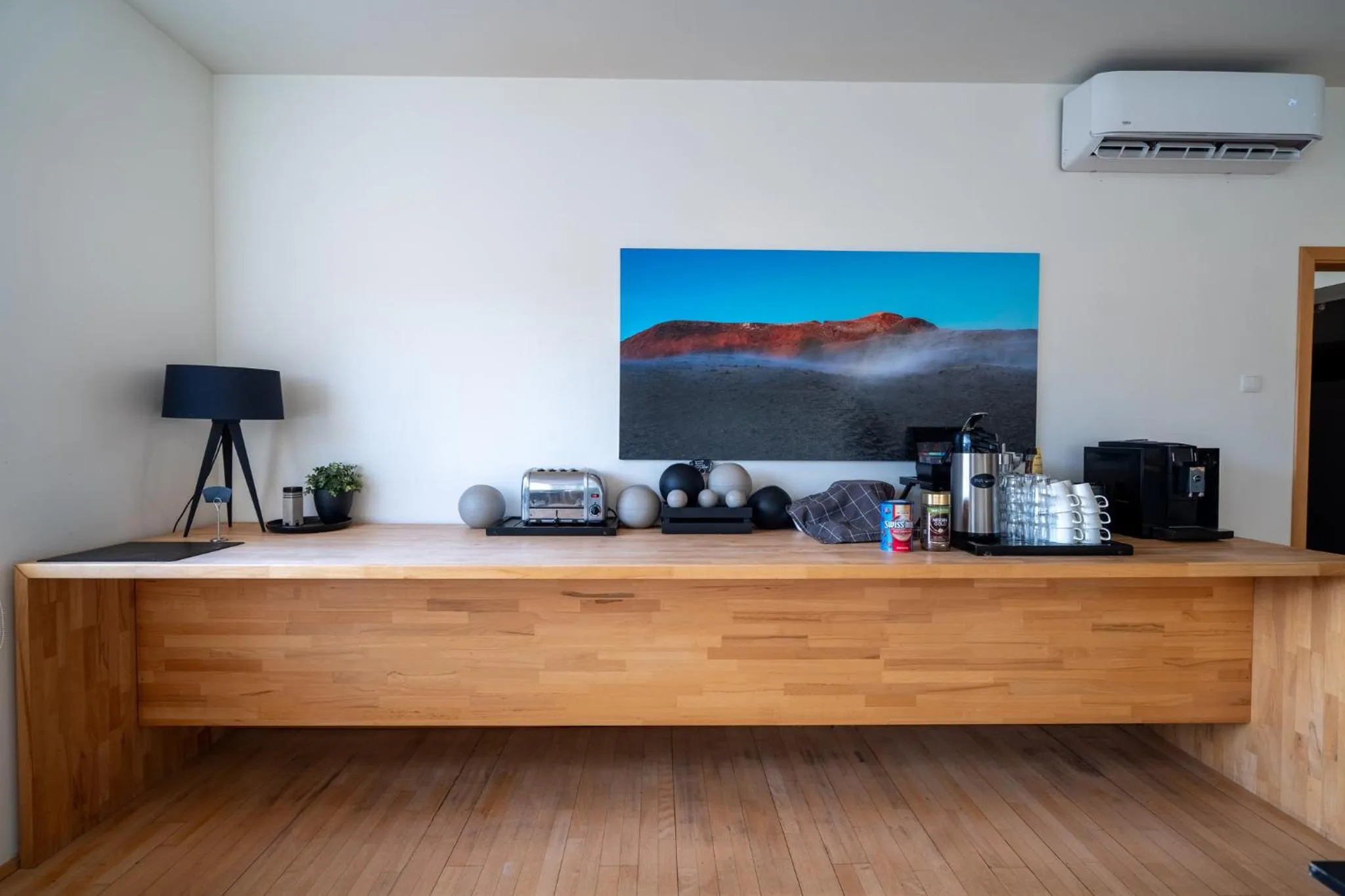 Breakfast in Volcano Hotel