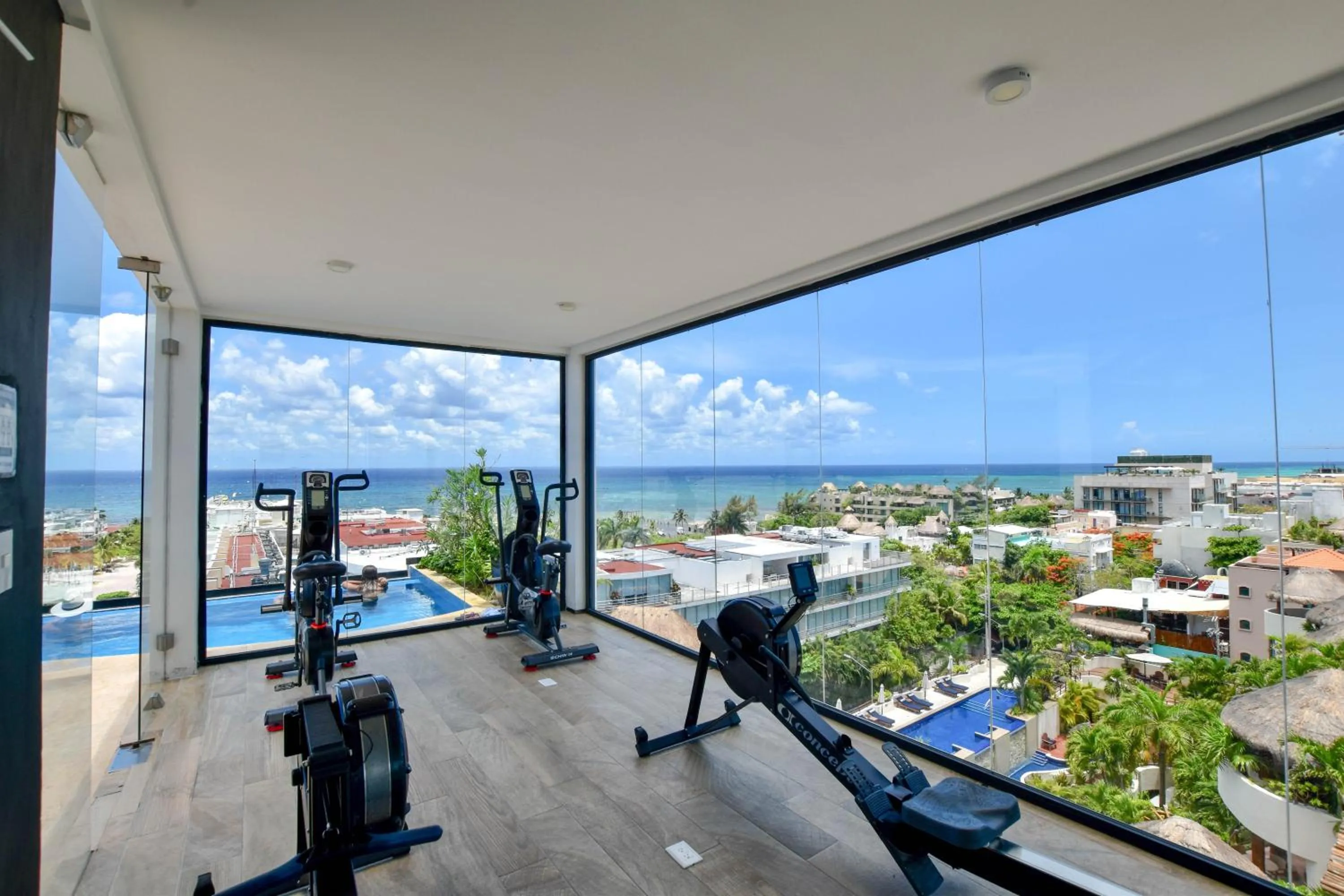 Fitness centre/facilities in OP downtown Studio by Casago