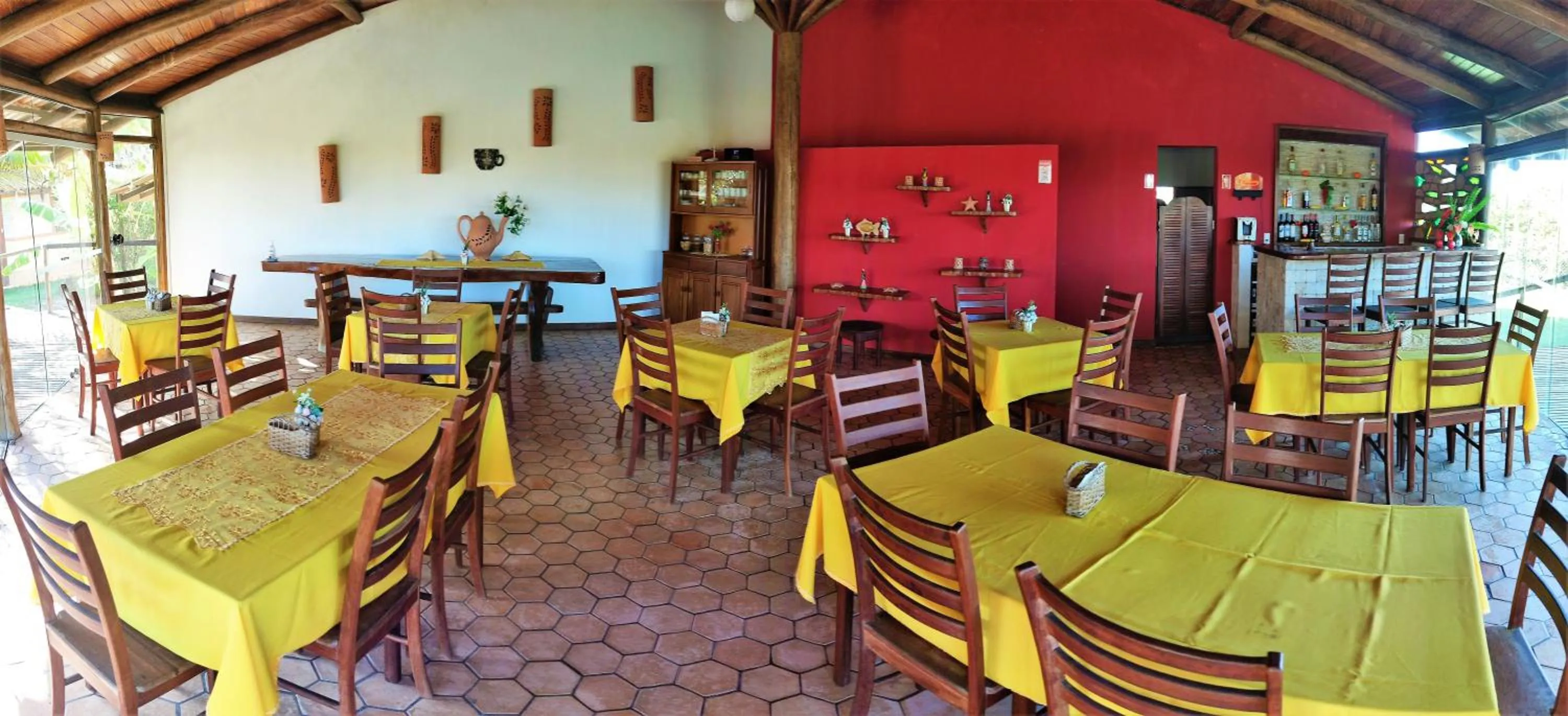 Restaurant/places to eat in Grimms Pousada de Contos