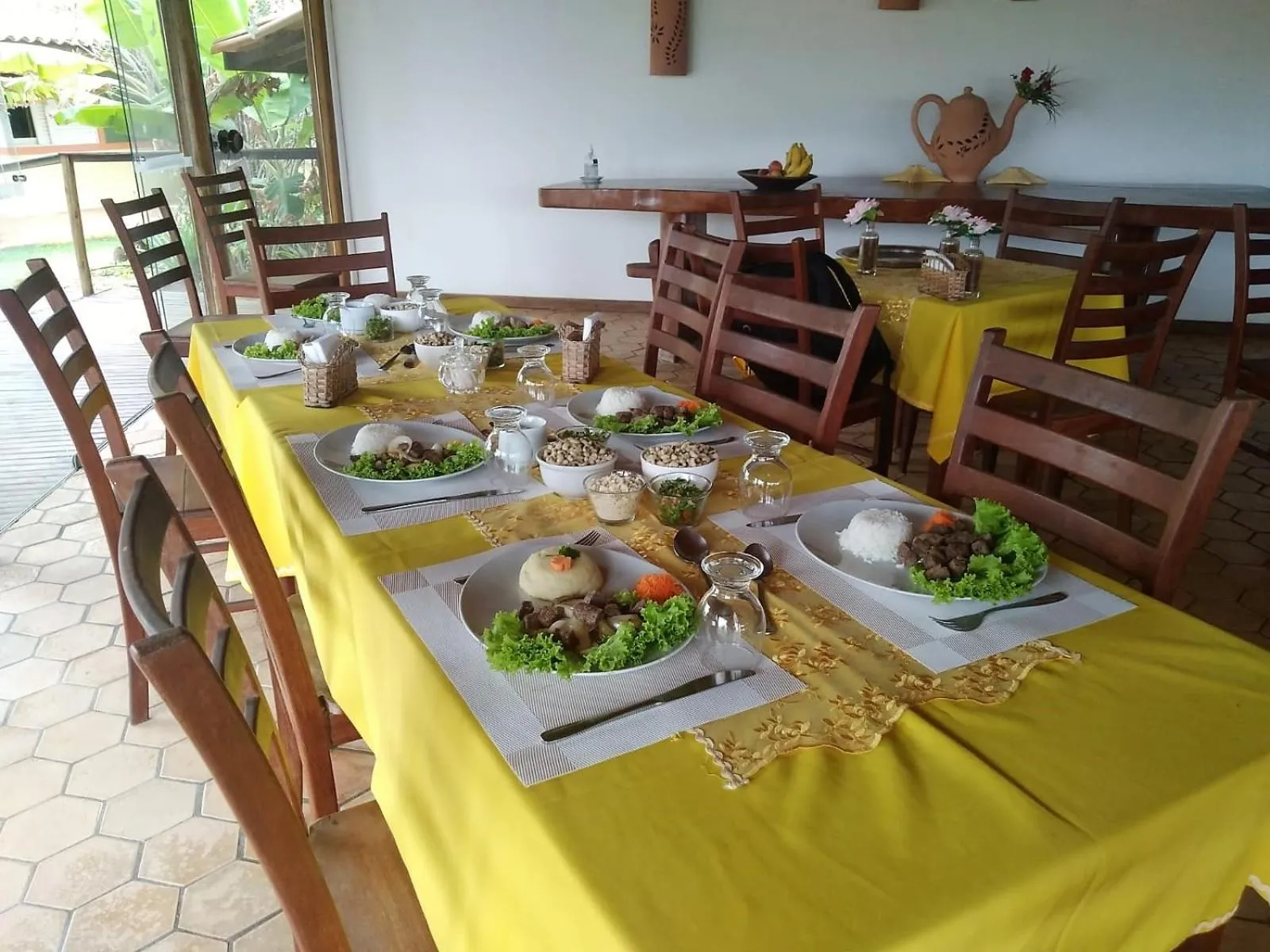 Restaurant/places to eat in Grimms Pousada de Contos