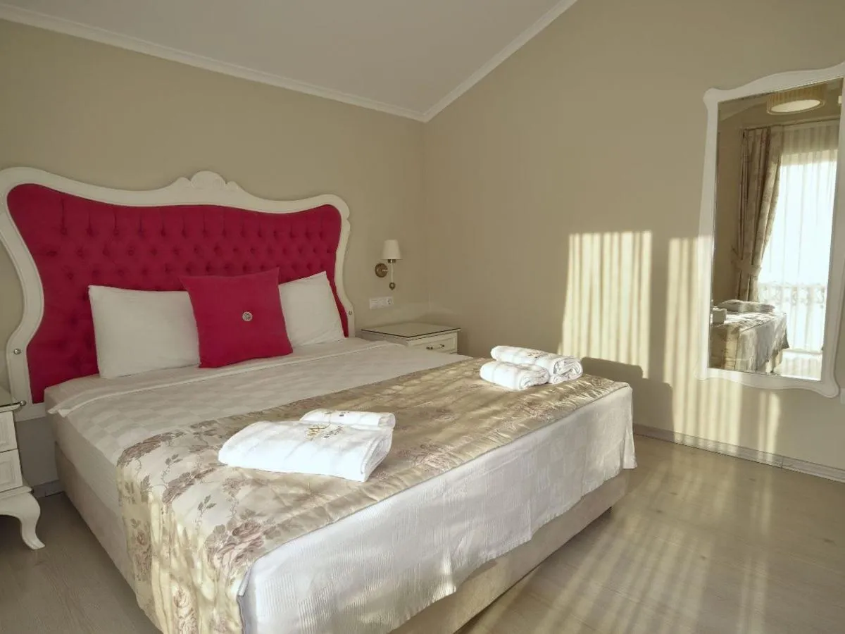 Bed in Göcek Naz Hotel