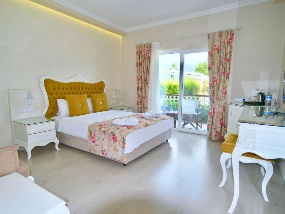 Bed in Göcek Naz Hotel