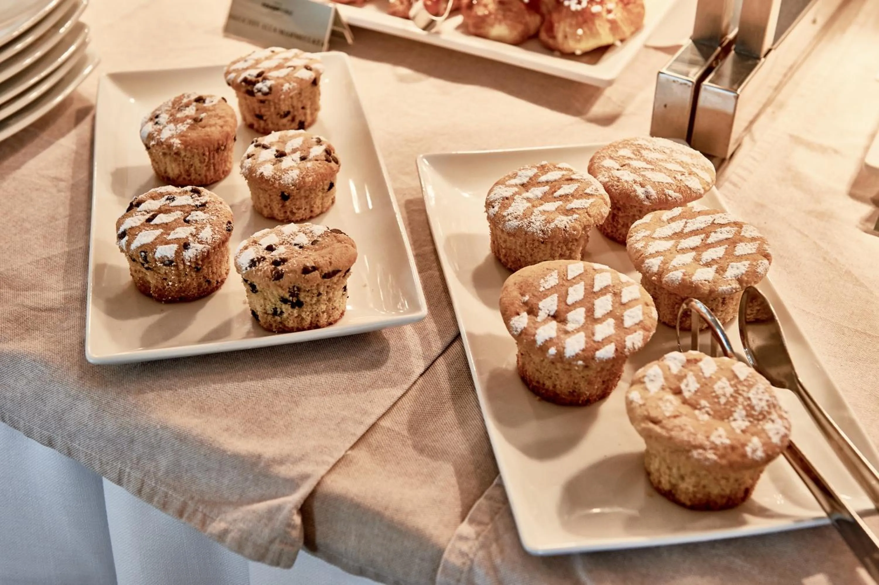 Breakfast in Rouge Hotel International