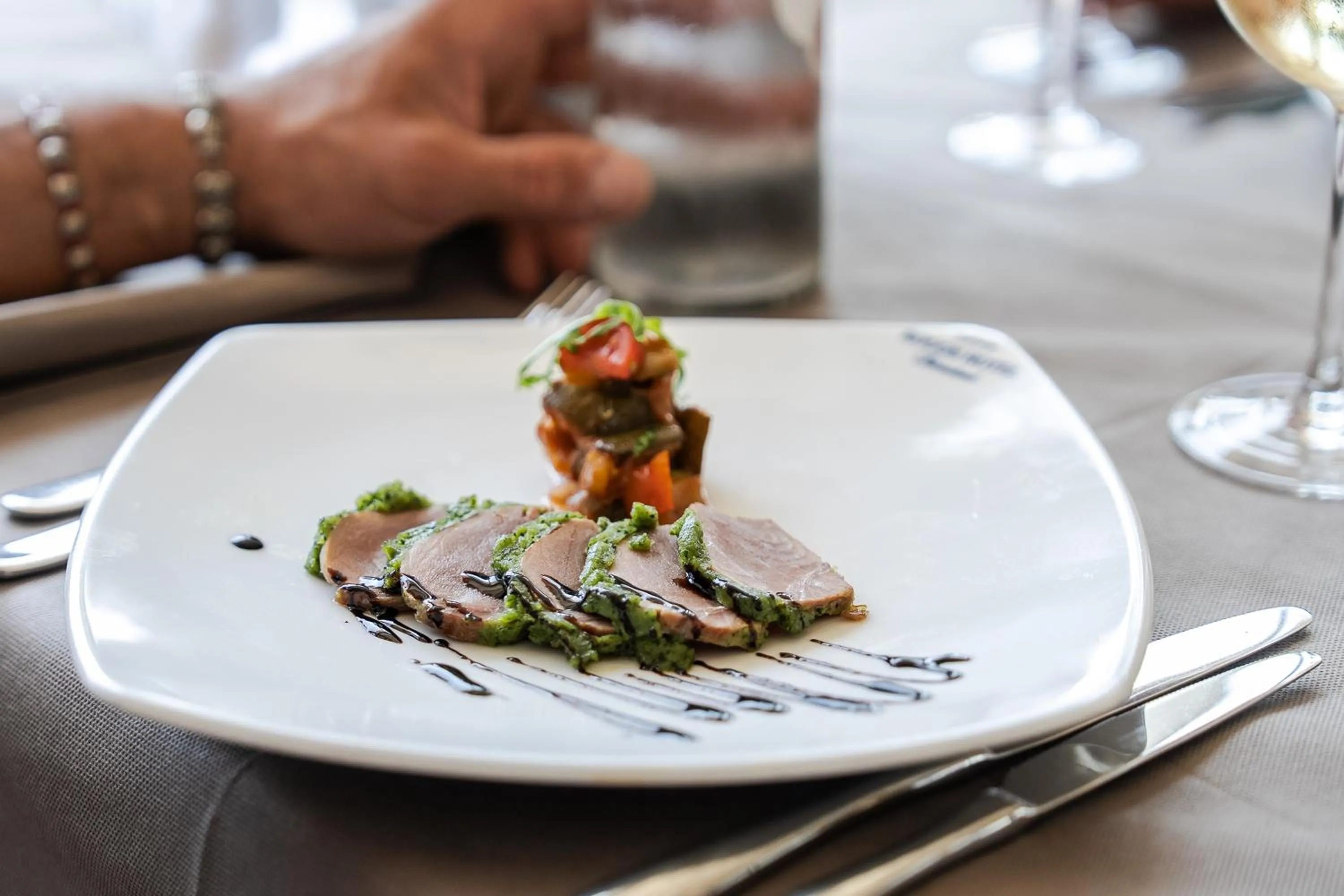 Restaurant/places to eat in Rouge Hotel International