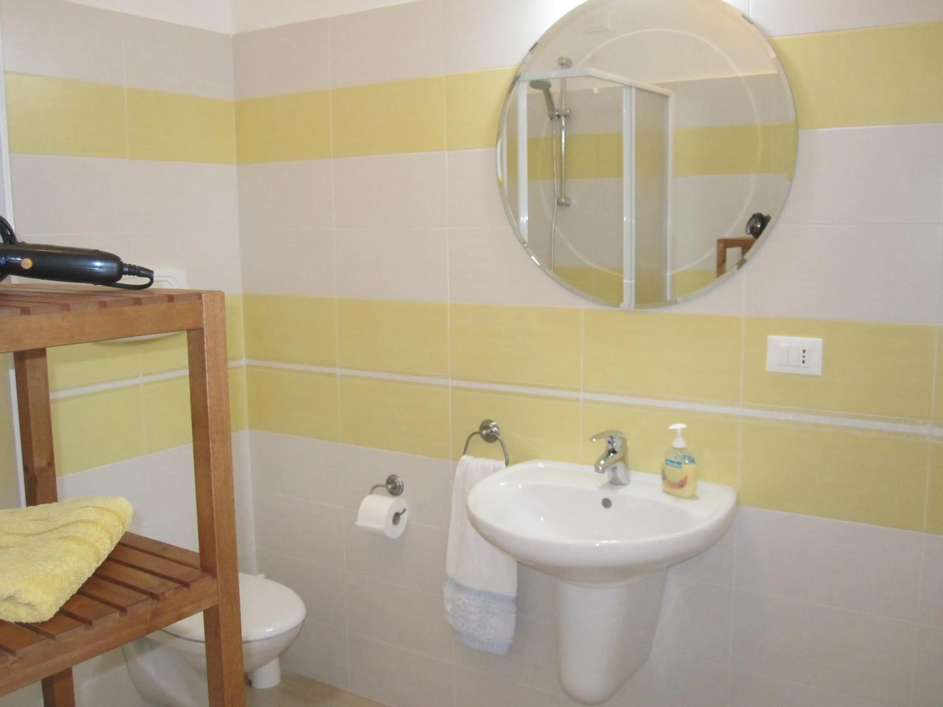 Bathroom in Magnolia B&B