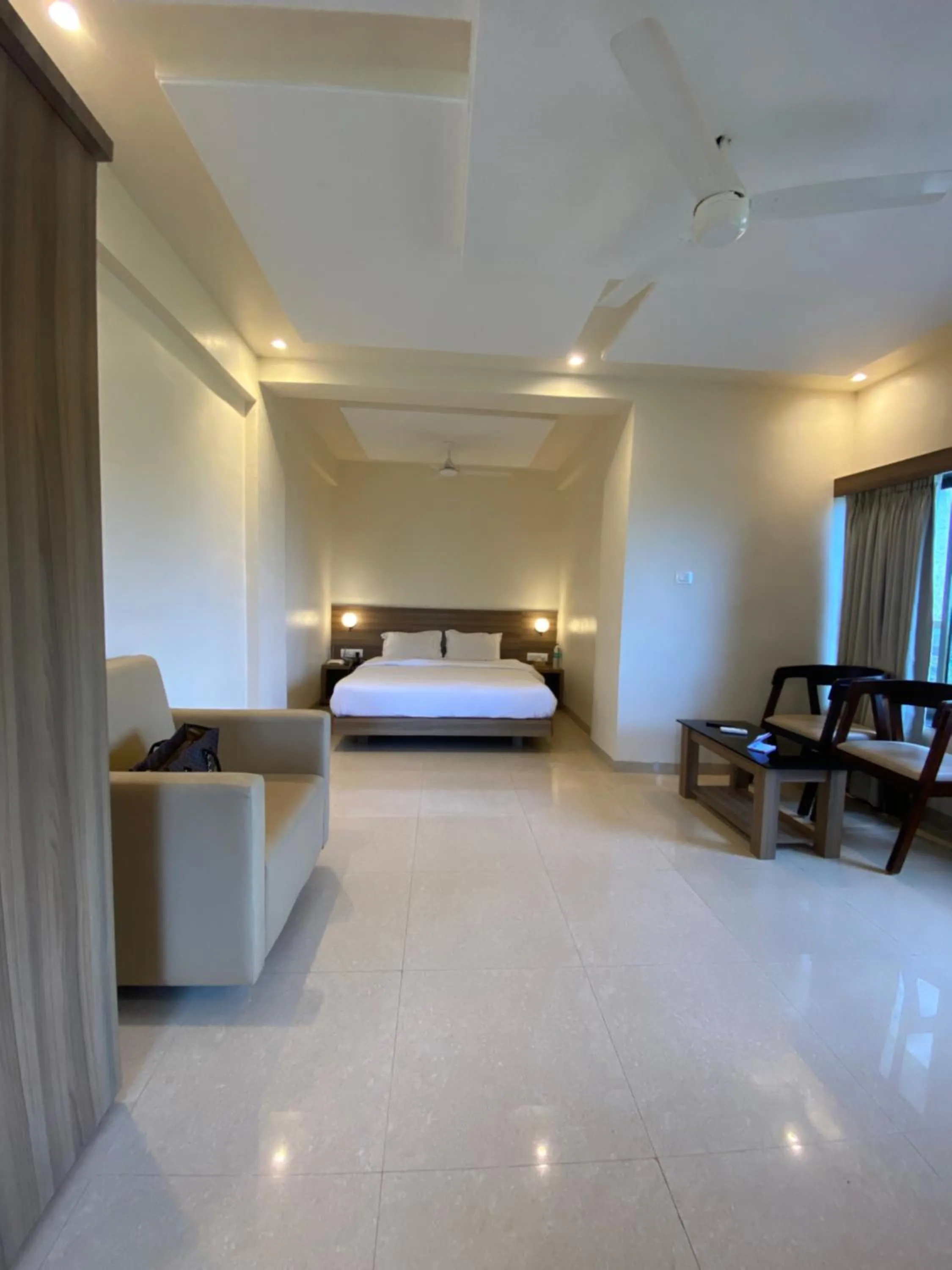 Bed in The Byke Skylark Seafront Resort, Dapoli