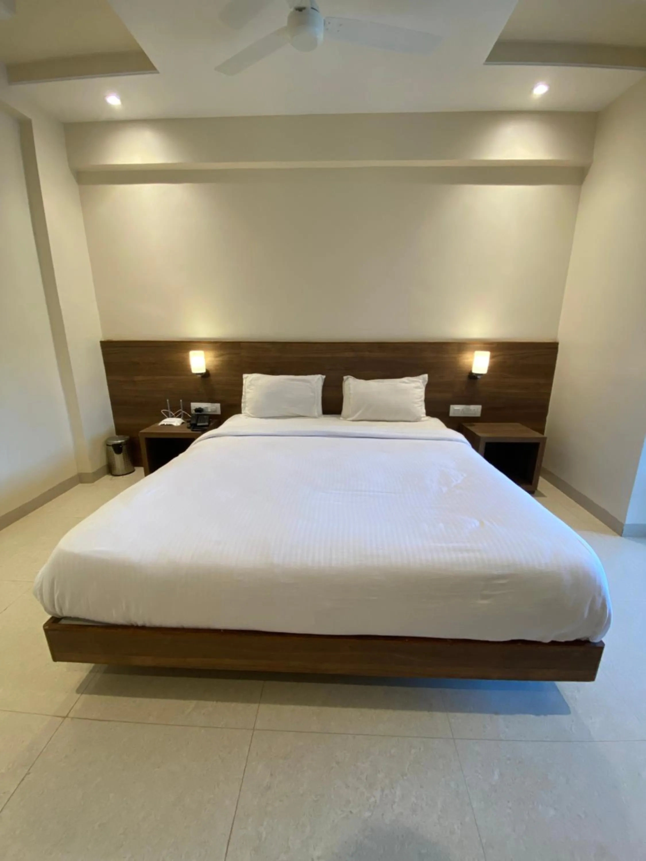 Bed in The Byke Skylark Seafront Resort, Dapoli