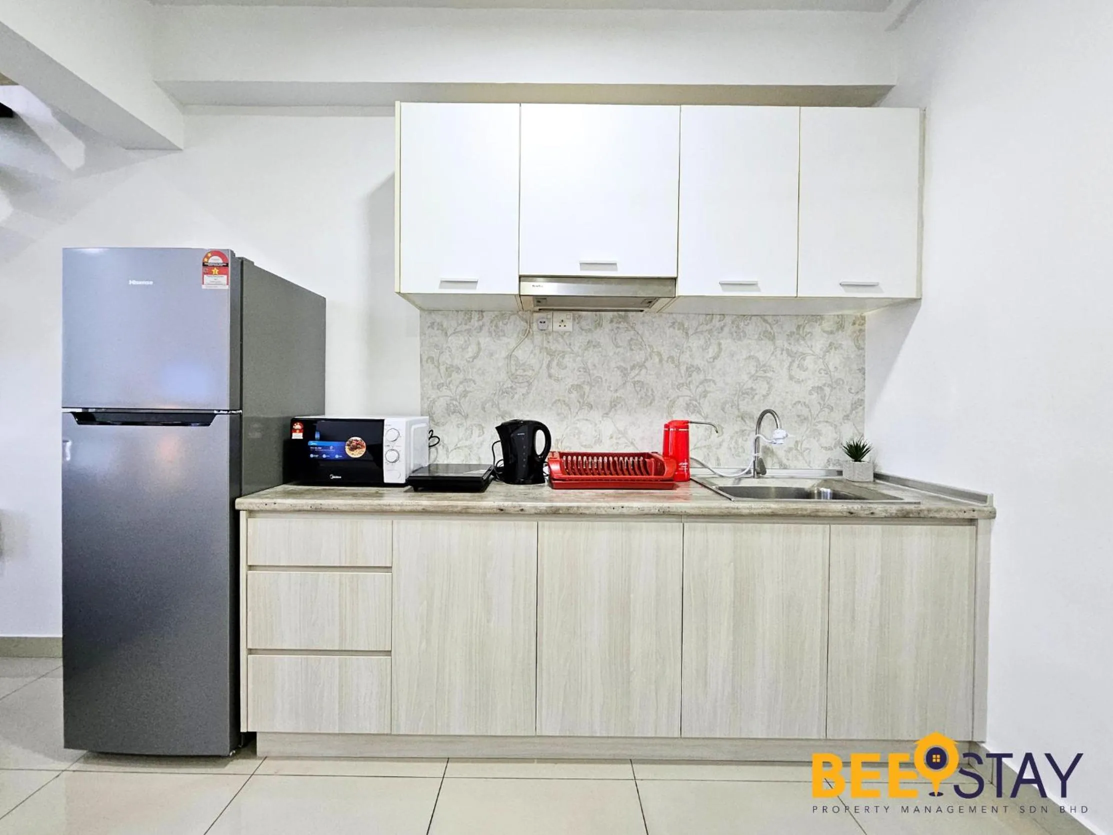 Kitchen or kitchenette in The Scott Garden Kuala Lumpur by BeeStay Management
