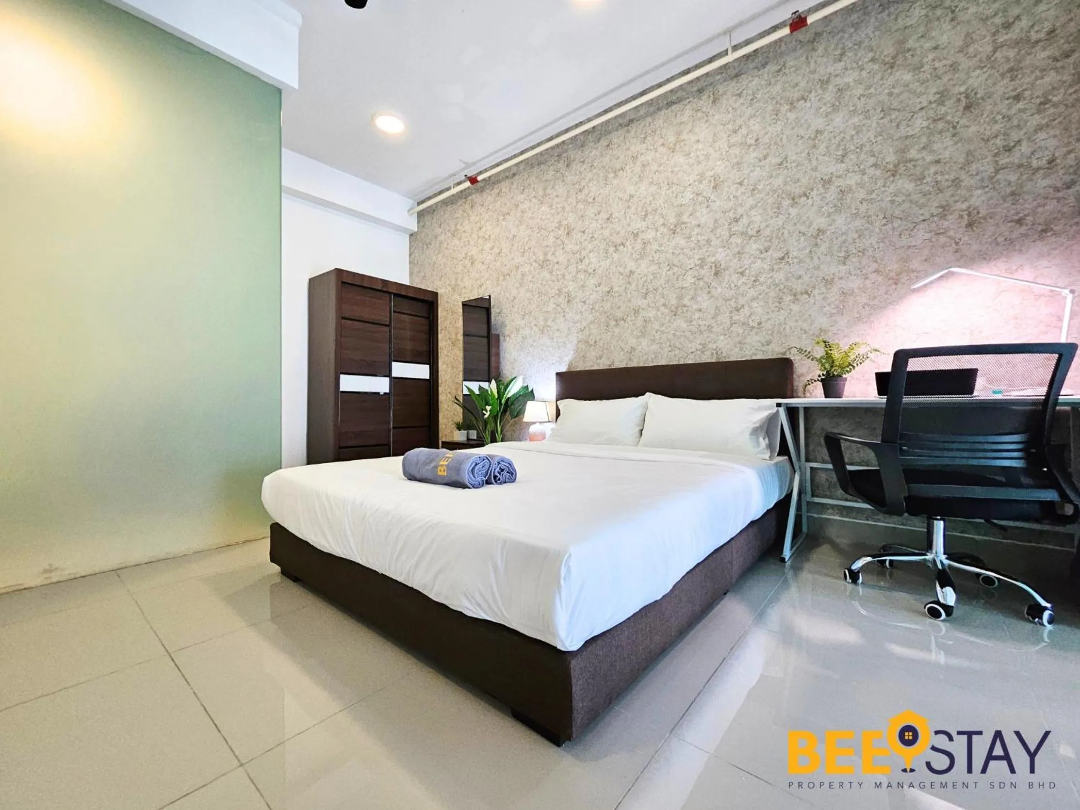 Bedroom, Bed in The Scott Garden Kuala Lumpur by BeeStay Management