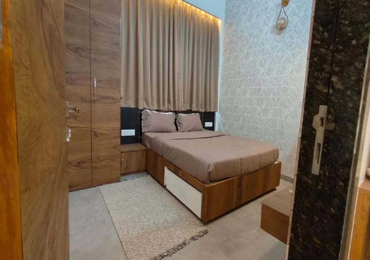 Bed in The Sky Imperial Sethji Ni Wadi