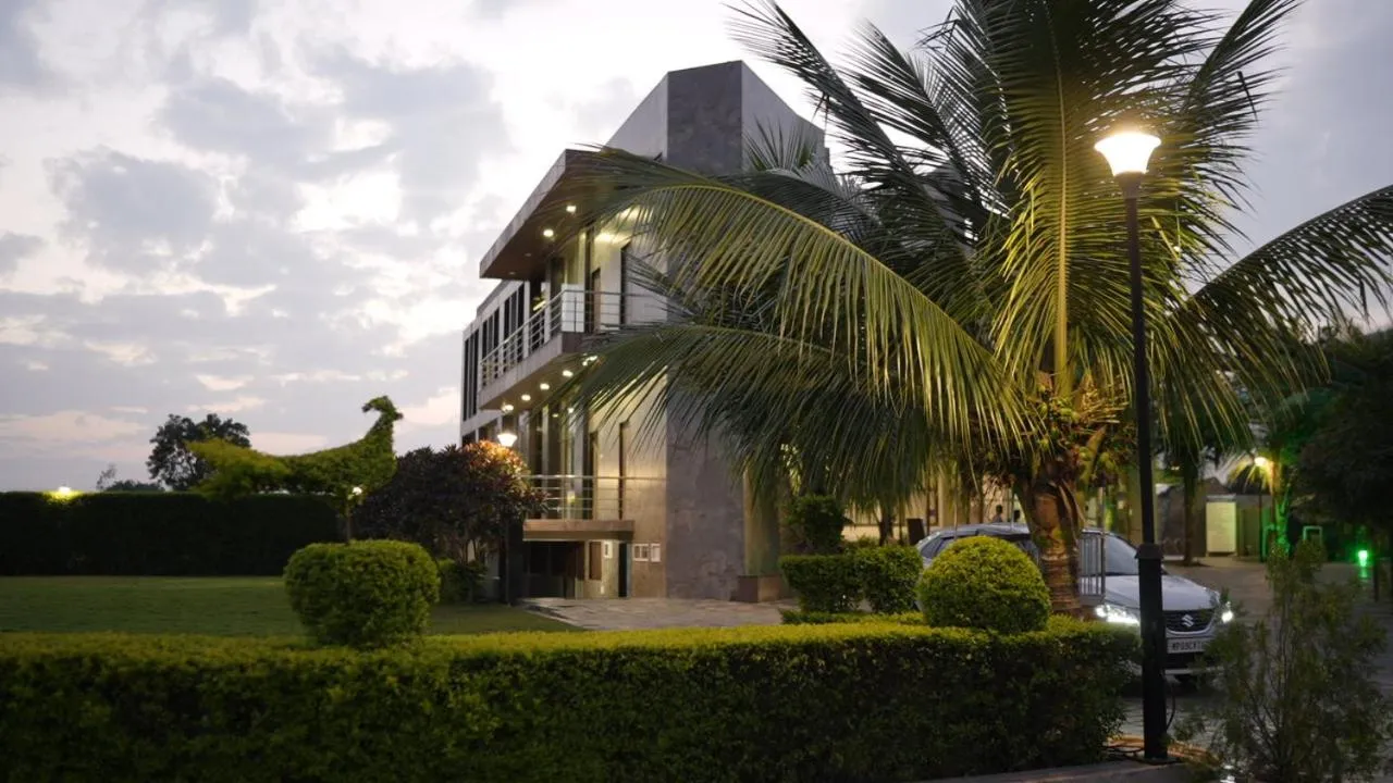 The Sky Imperial Sethji Ni Wadi