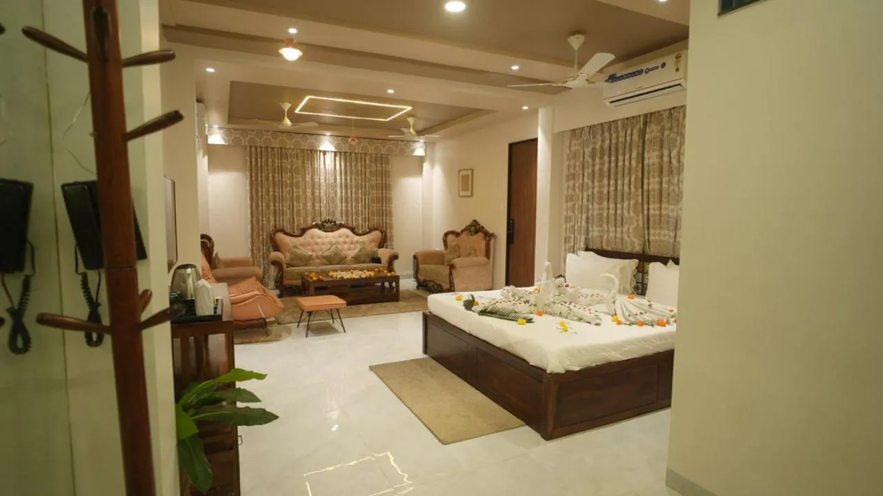 Bed in The Sky Imperial Sethji Ni Wadi