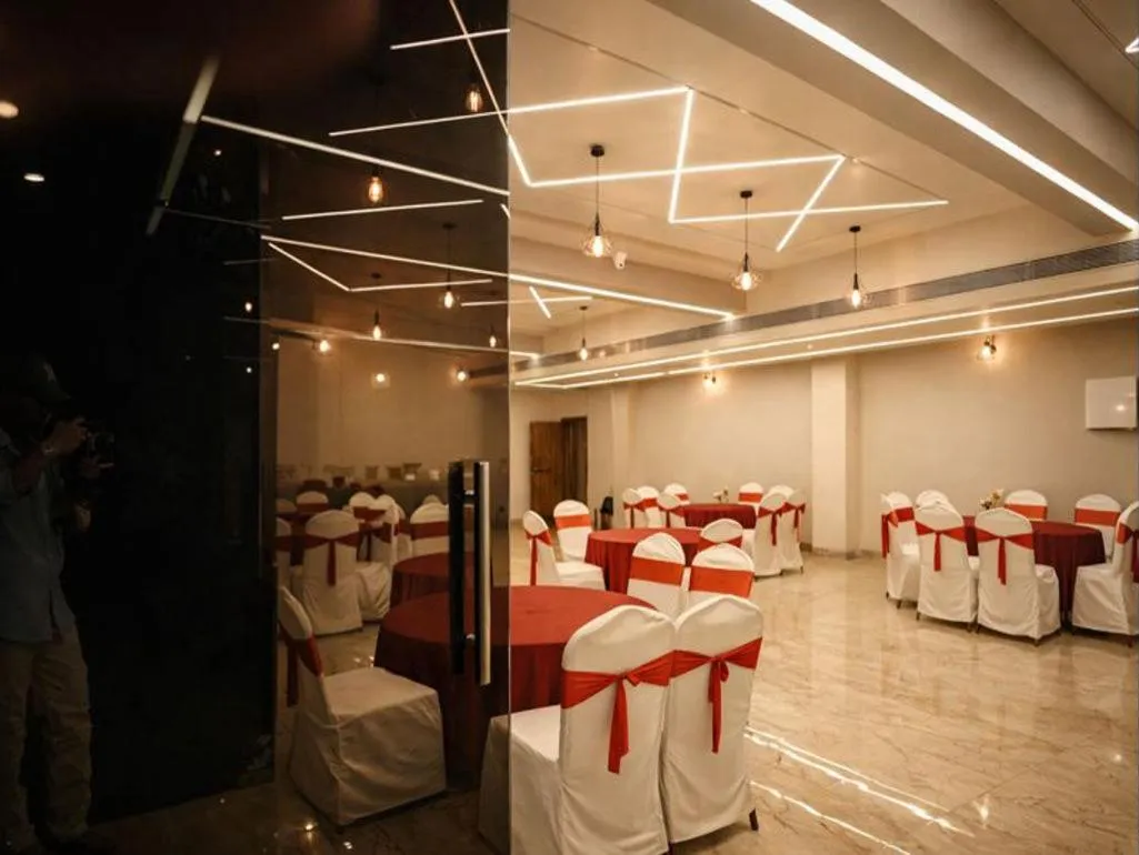 Banquet/Function facilities in The Sky Imperial Sethji Ni Wadi