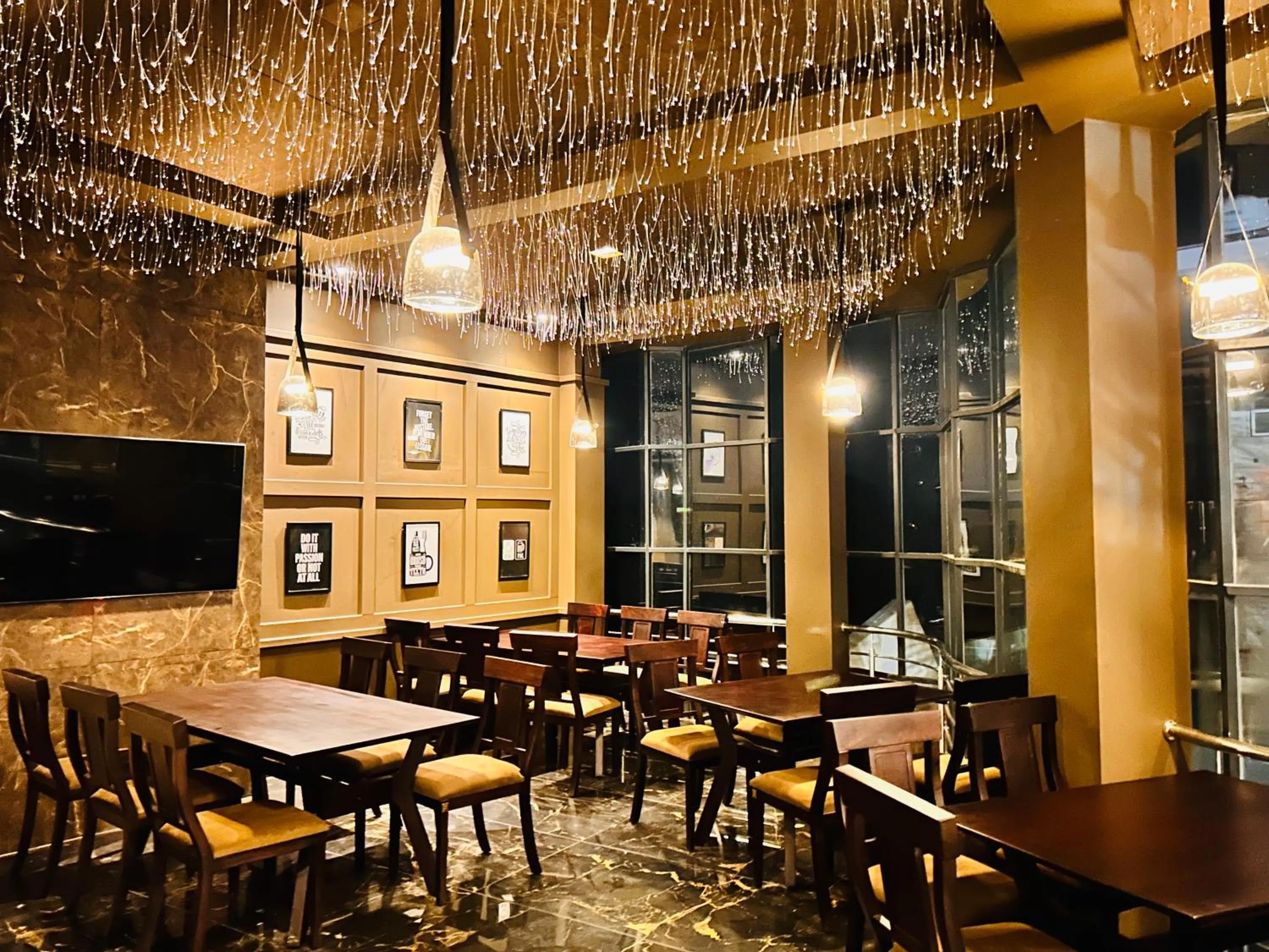 Restaurant/places to eat in The Sky Imperial Sethji Ni Wadi