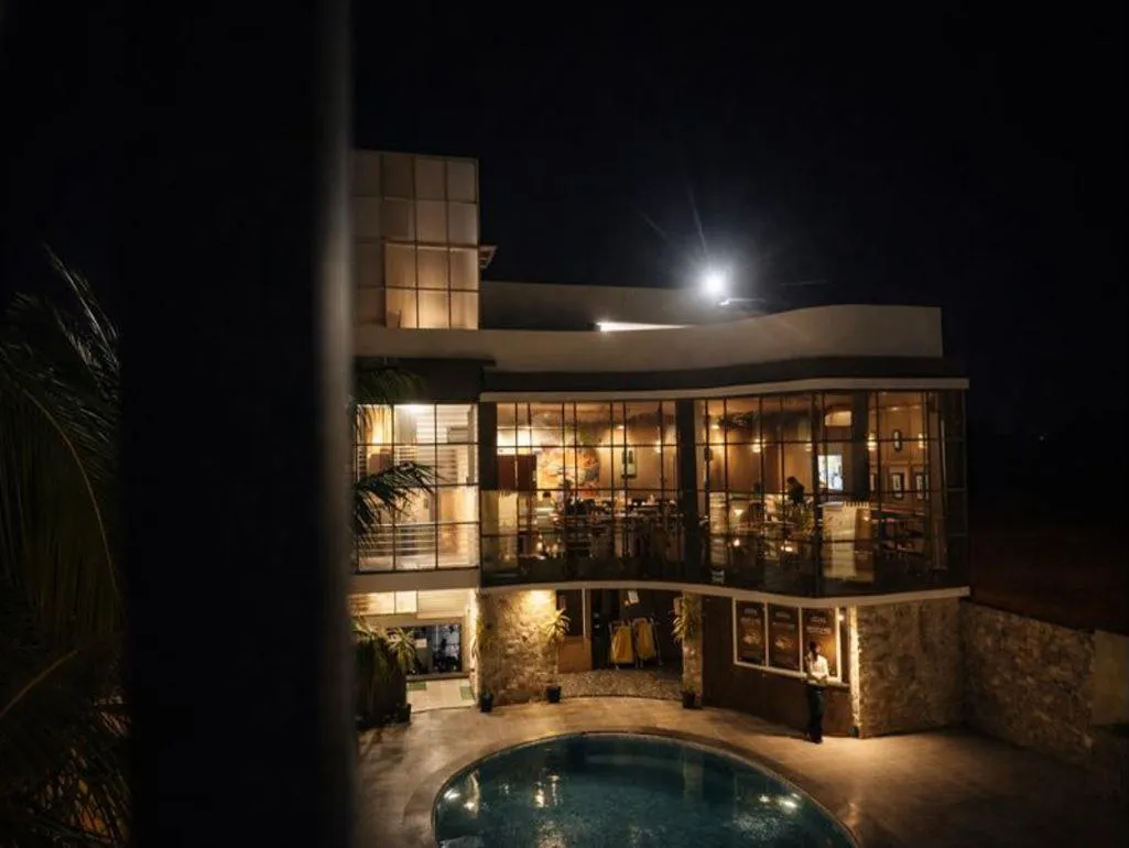 Swimming pool in The Sky Imperial Sethji Ni Wadi