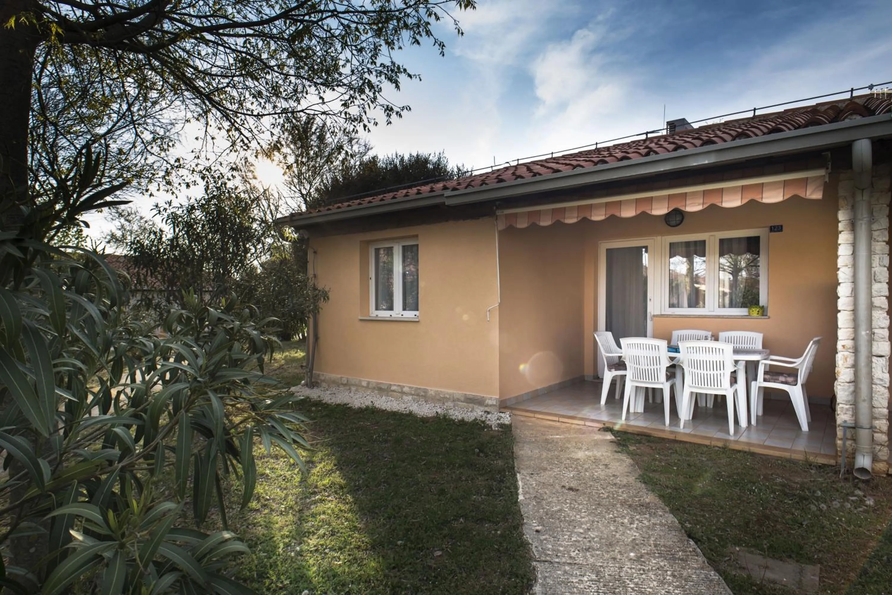 Photo of the whole room in Holiday Centre Bi village