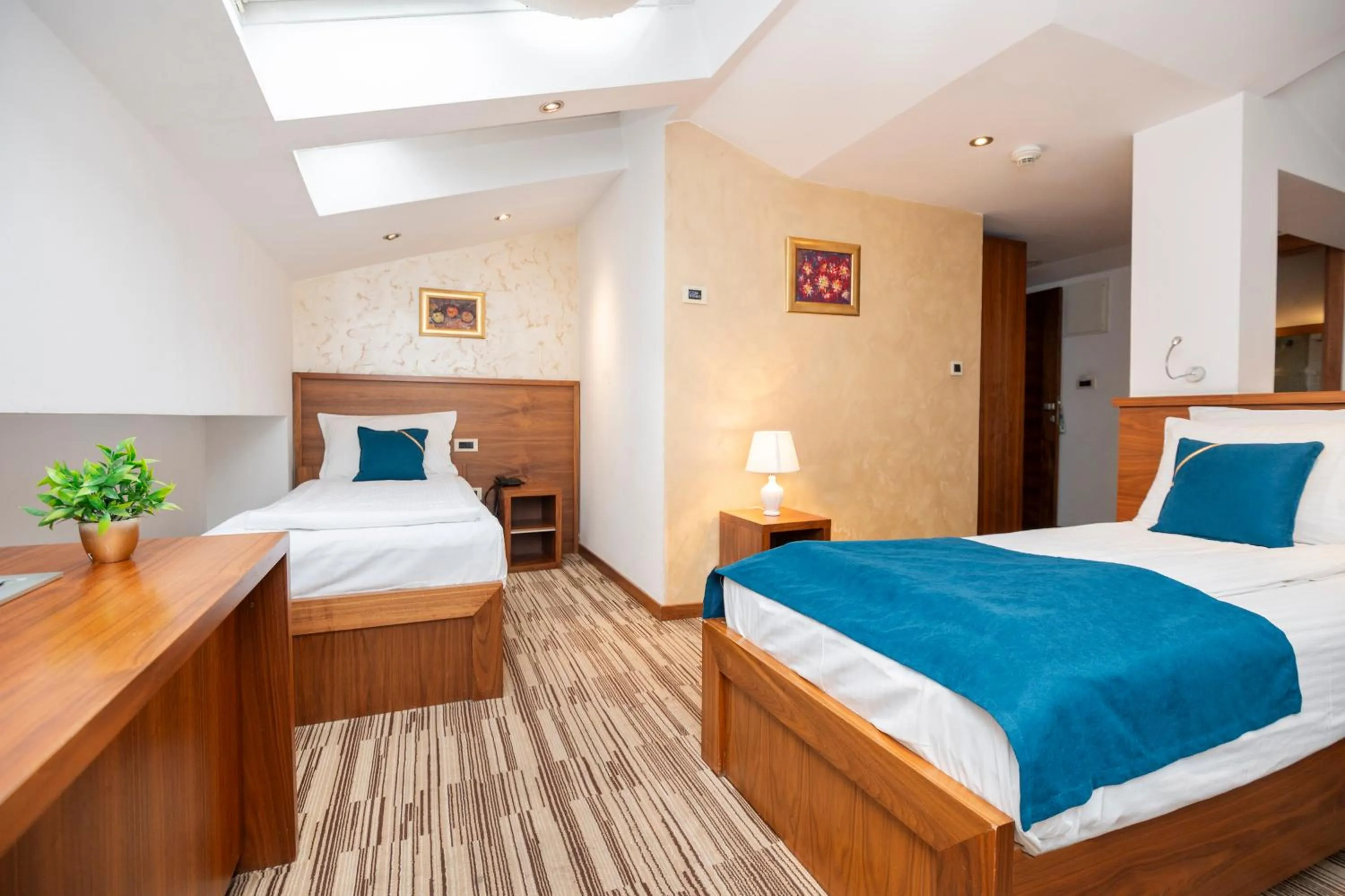 Bed in Hotel Bistrik City Center