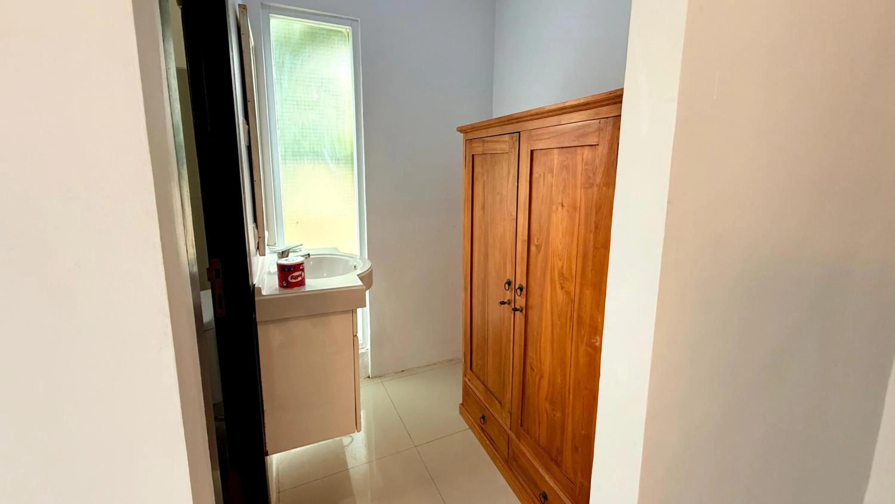 wardrobe in Padma Pandawa Villa