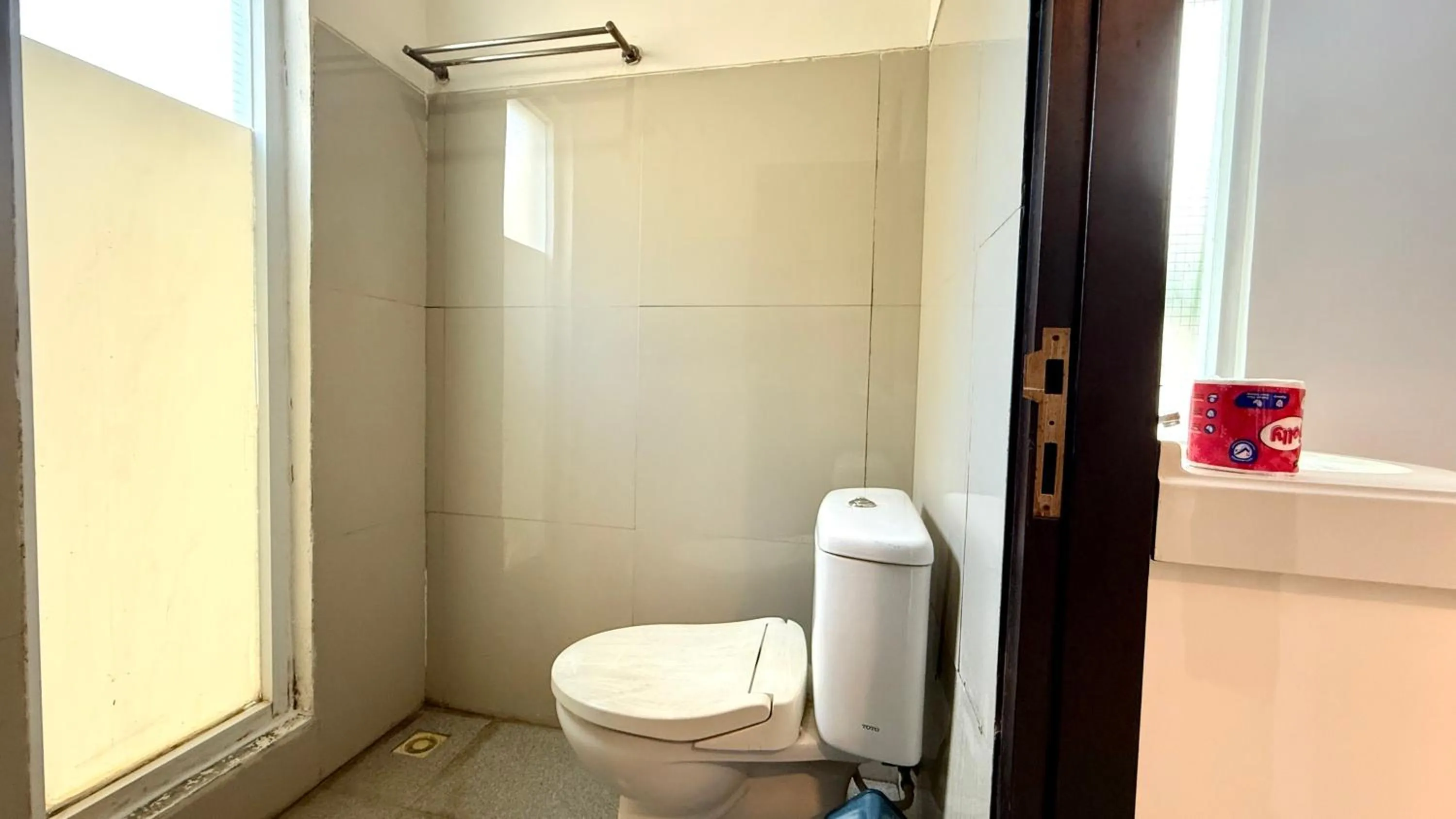 Toilet in Padma Pandawa Villa