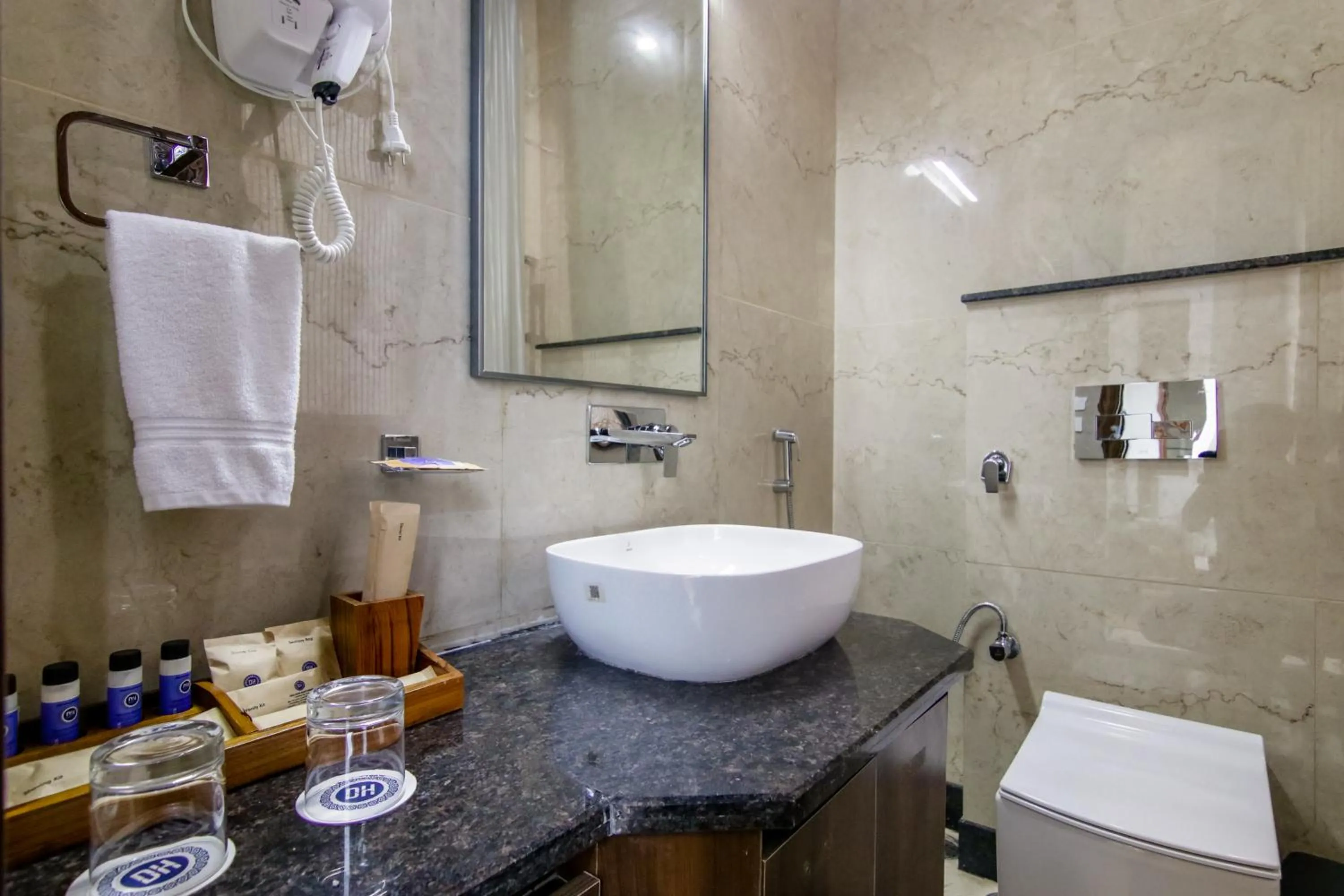 Bathroom in Dhauladhar Heights Resort