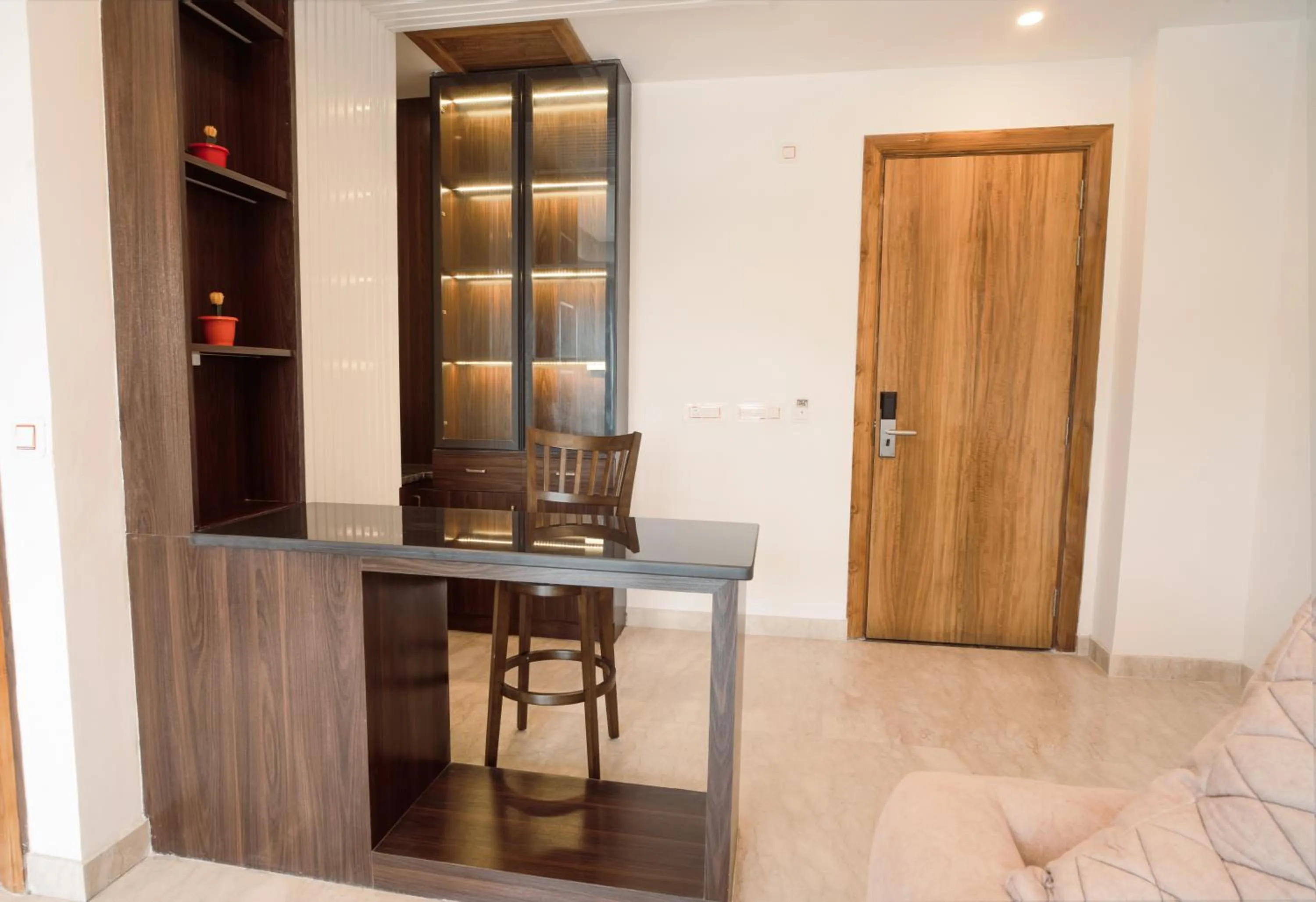 Living room in Dhauladhar Heights Resort