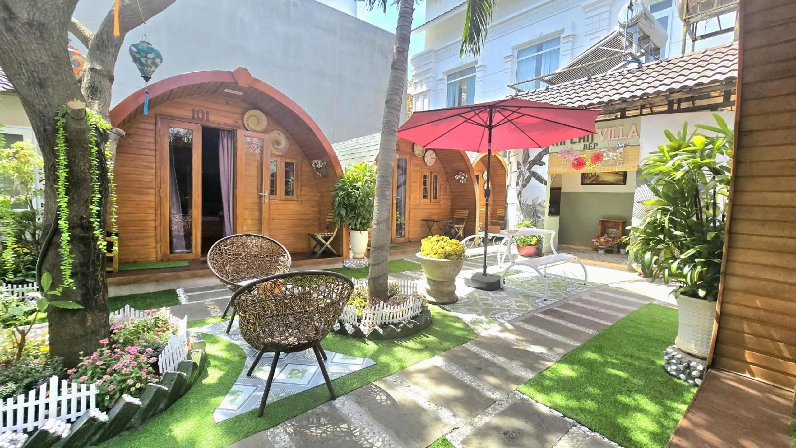 Patio in Milan Corner Hotel