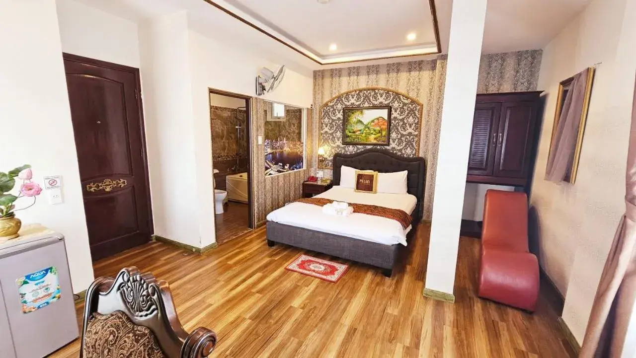 Queen Room with Spa Bath in Milan Corner Hotel Queen Room with Spa Bath in Milan Corner Hotel