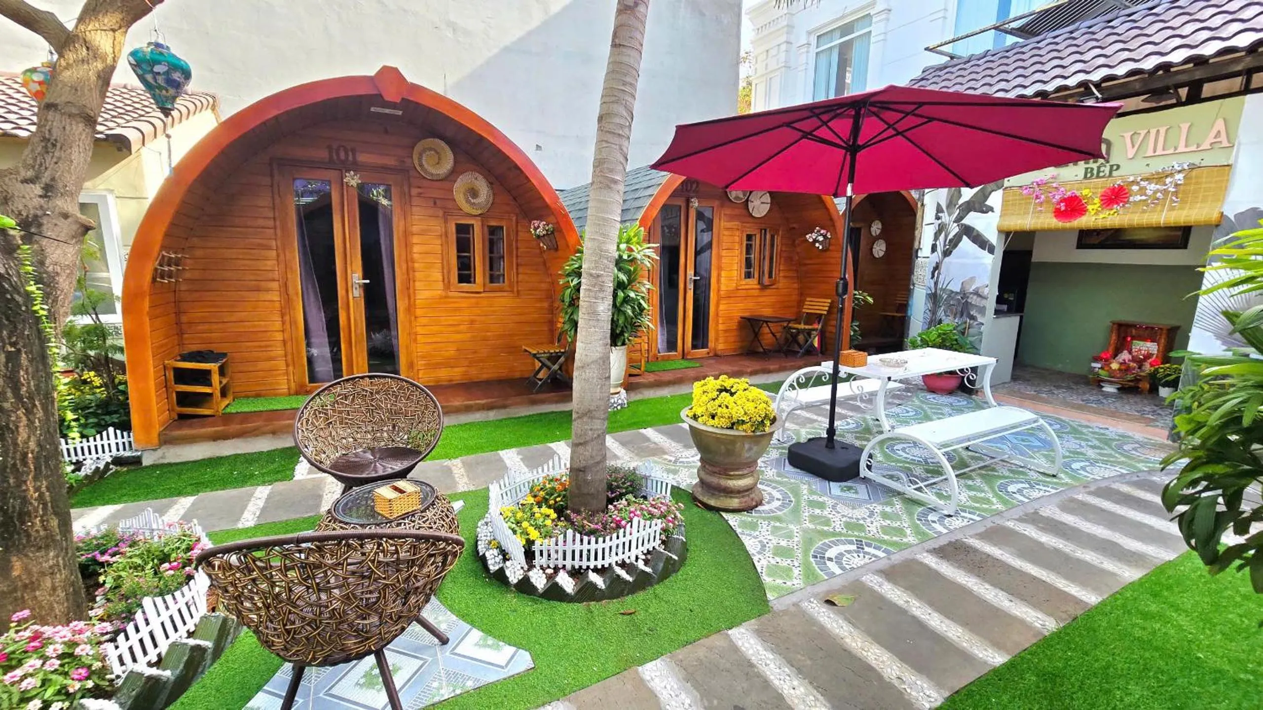 Patio in Milan Corner Hotel