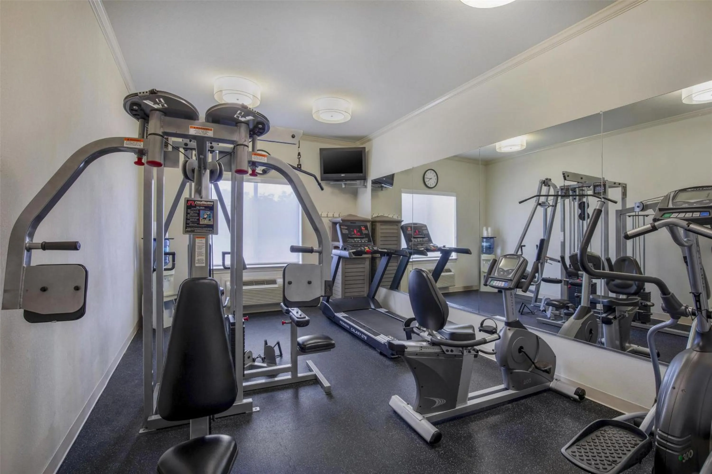 Fitness centre/facilities in Best Western Limestone Inn and Suites