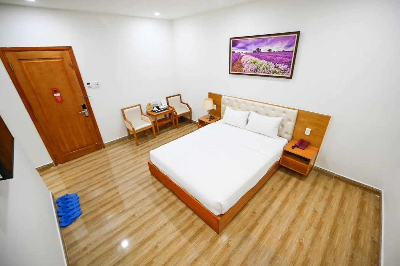 Photo of the whole room, Bed in Vivian Airport Hotel Saigon