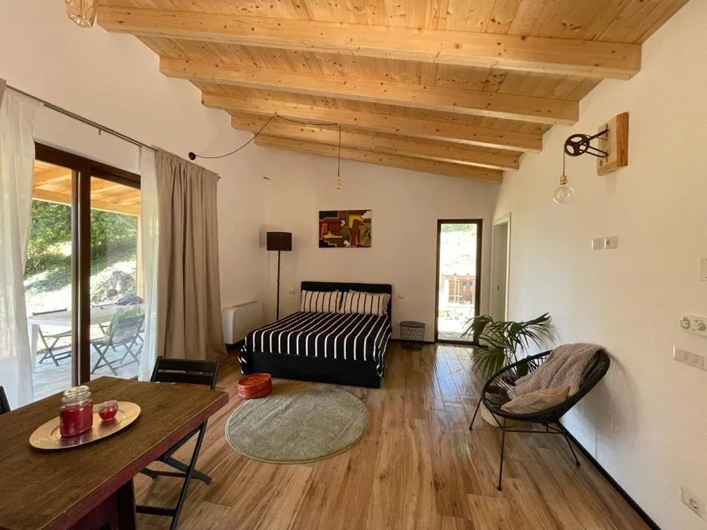 Bed in La Marmotta COUNTRY RELAIS sul lago