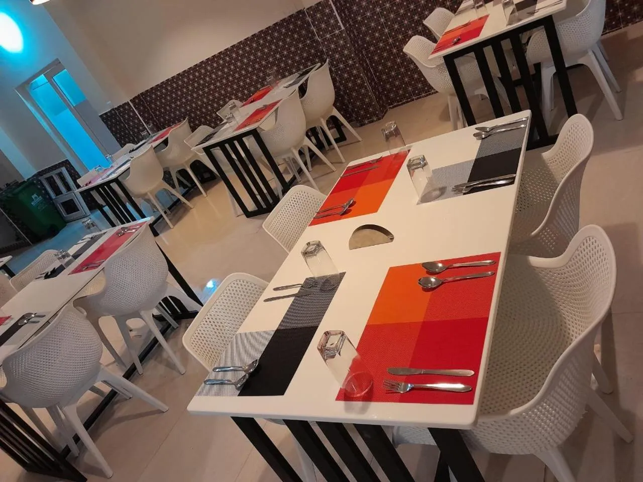 Restaurant/places to eat in TIO -THE INDIAN ORIGIN HOTELS & RESORTS - Yercaud