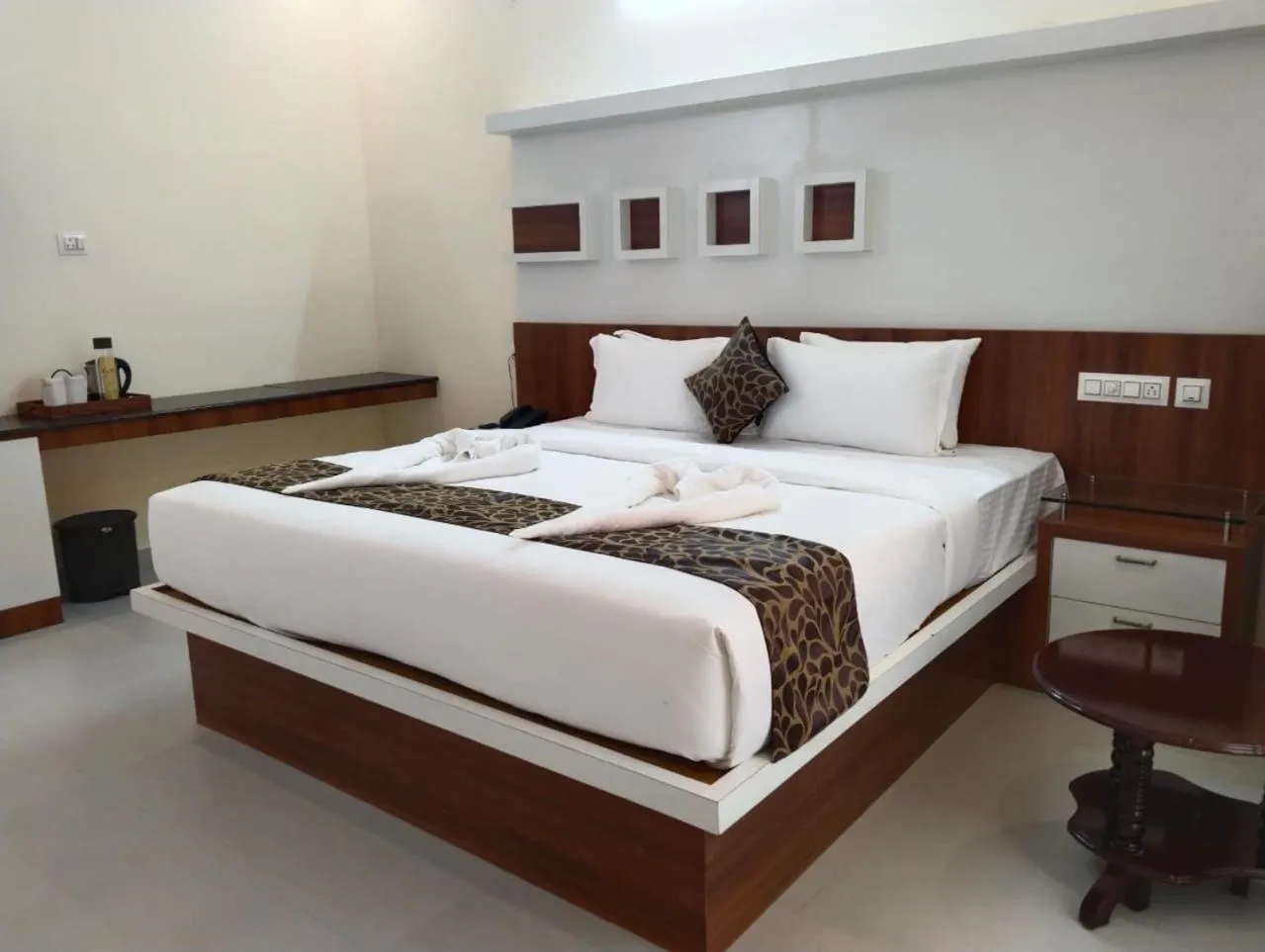 Bed in TIO -THE INDIAN ORIGIN HOTELS & RESORTS - Yercaud