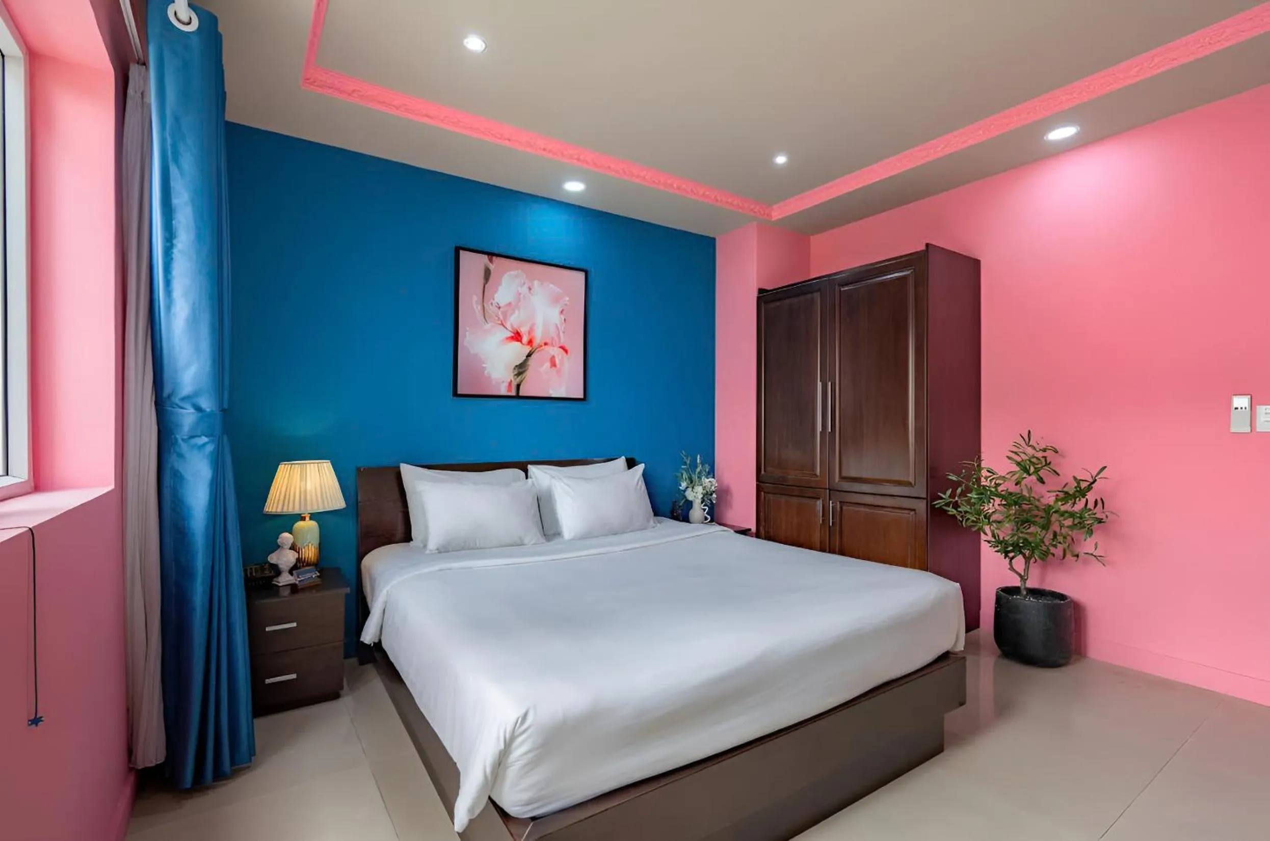 Bed in La Serena Hotel & Apartment