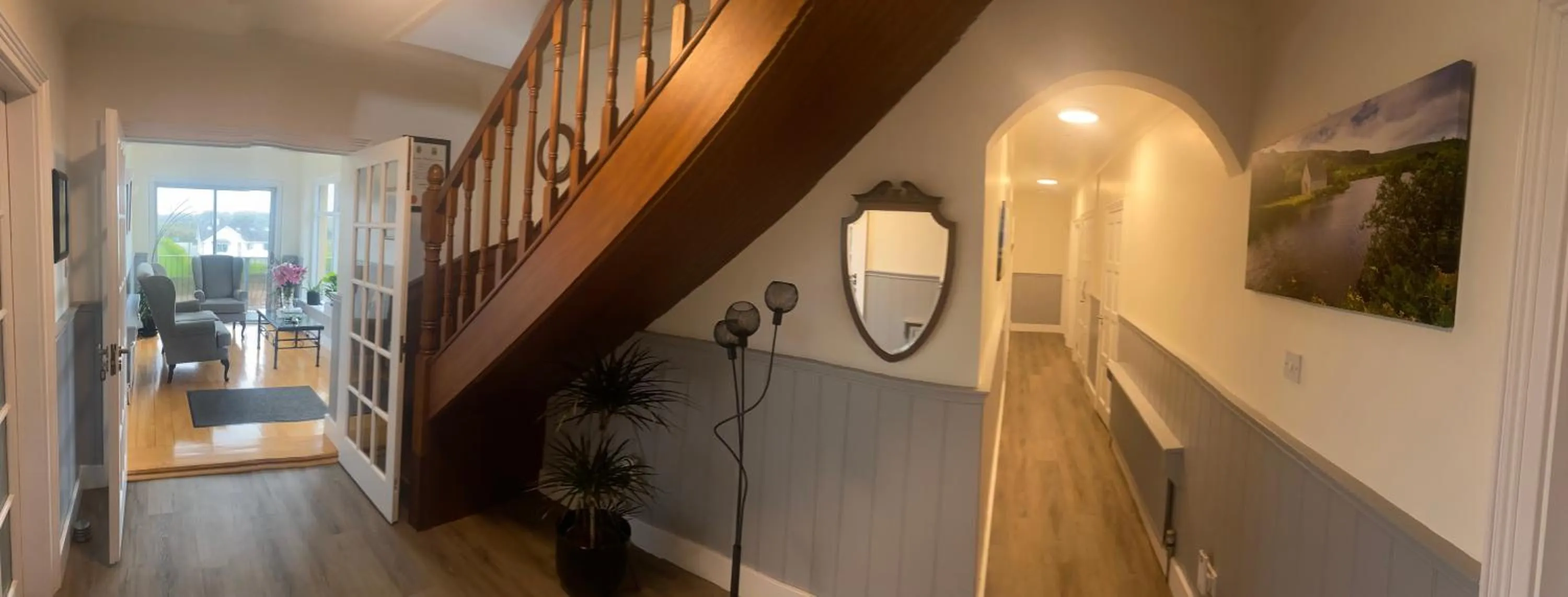 Facade/entrance in La Mirage B&B