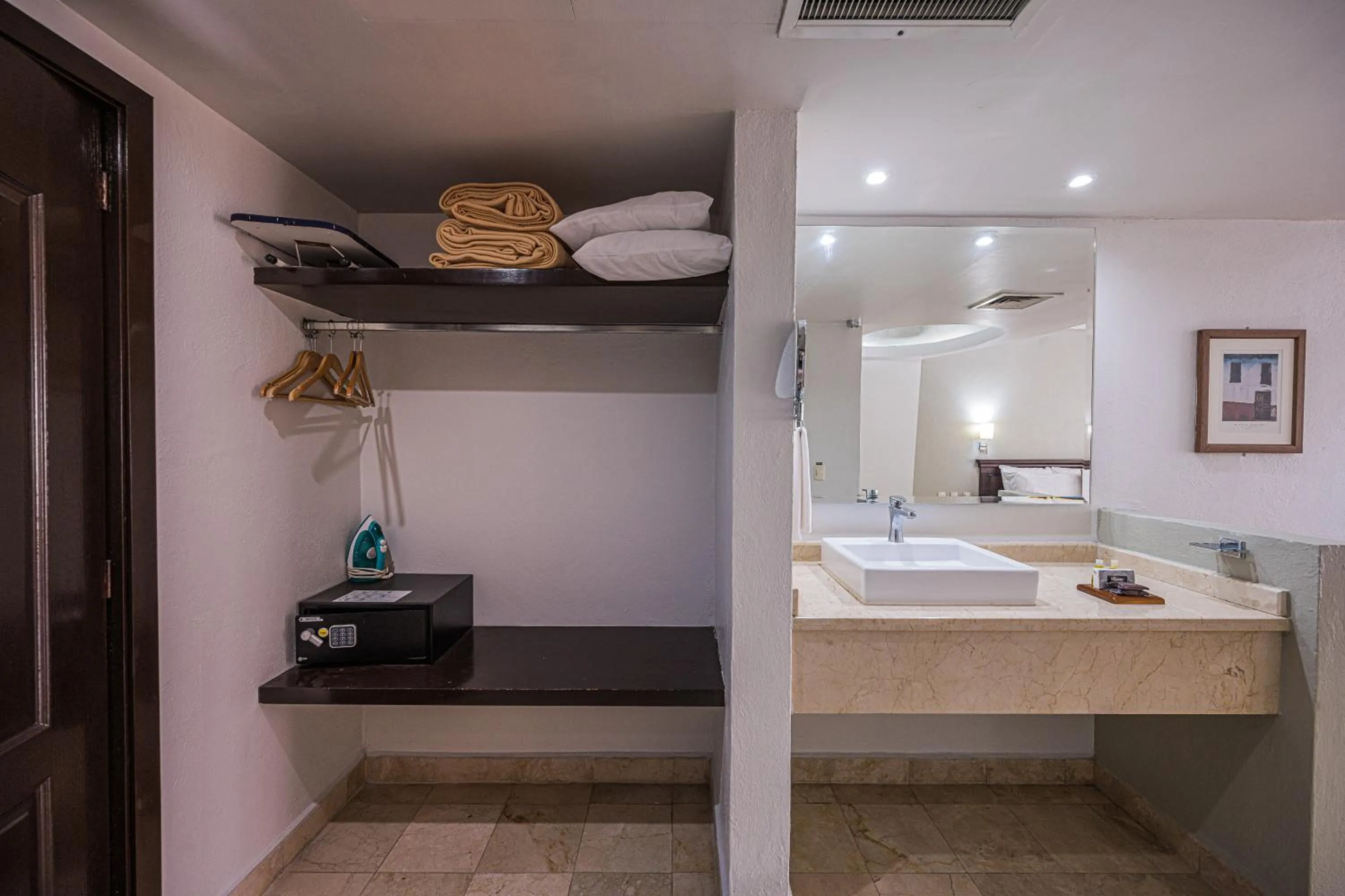 flat iron in HG Hotel