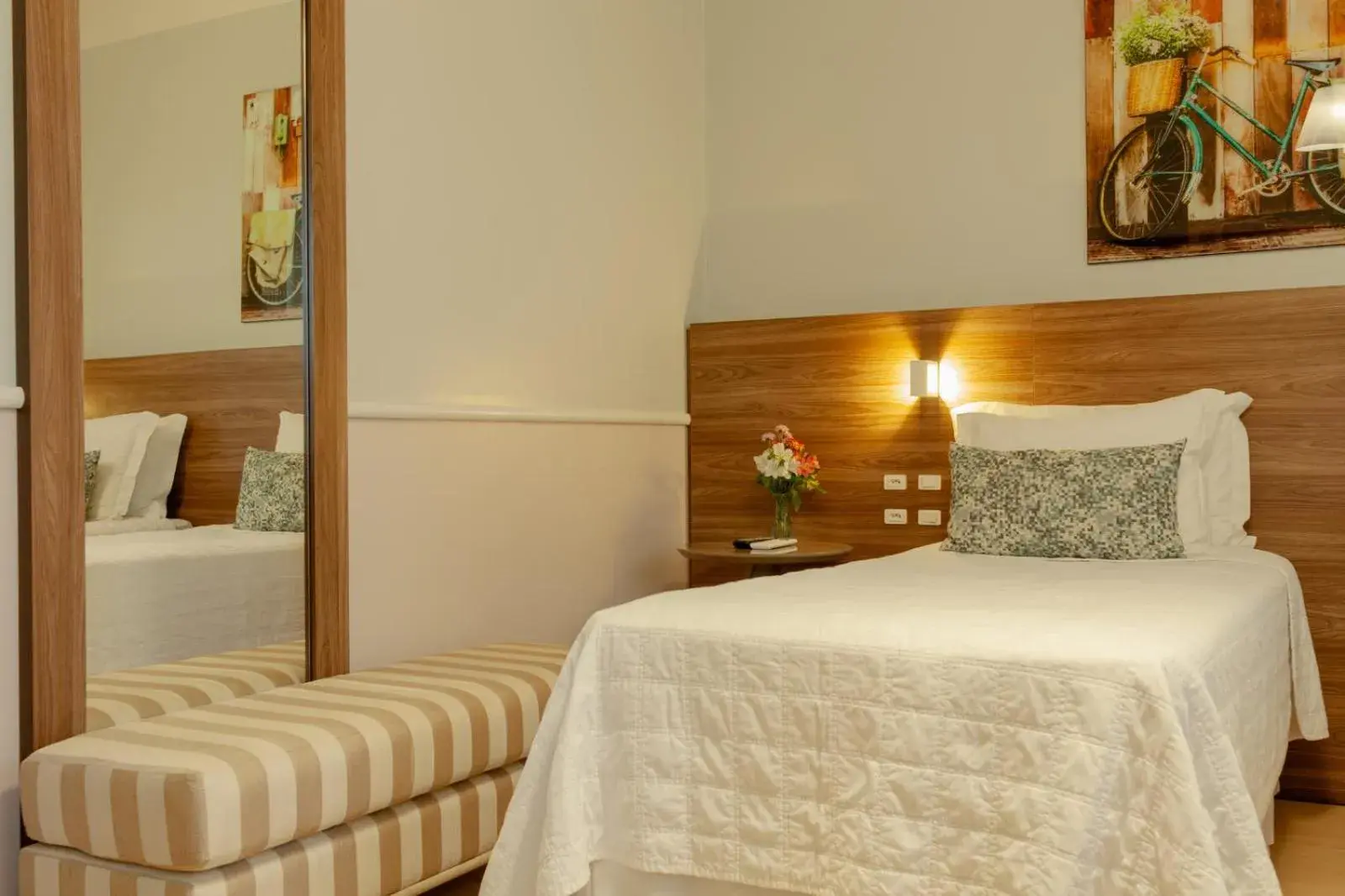 Standard Twin Room in Hotel Casacurta Standard Twin Room in Hotel Casacurta