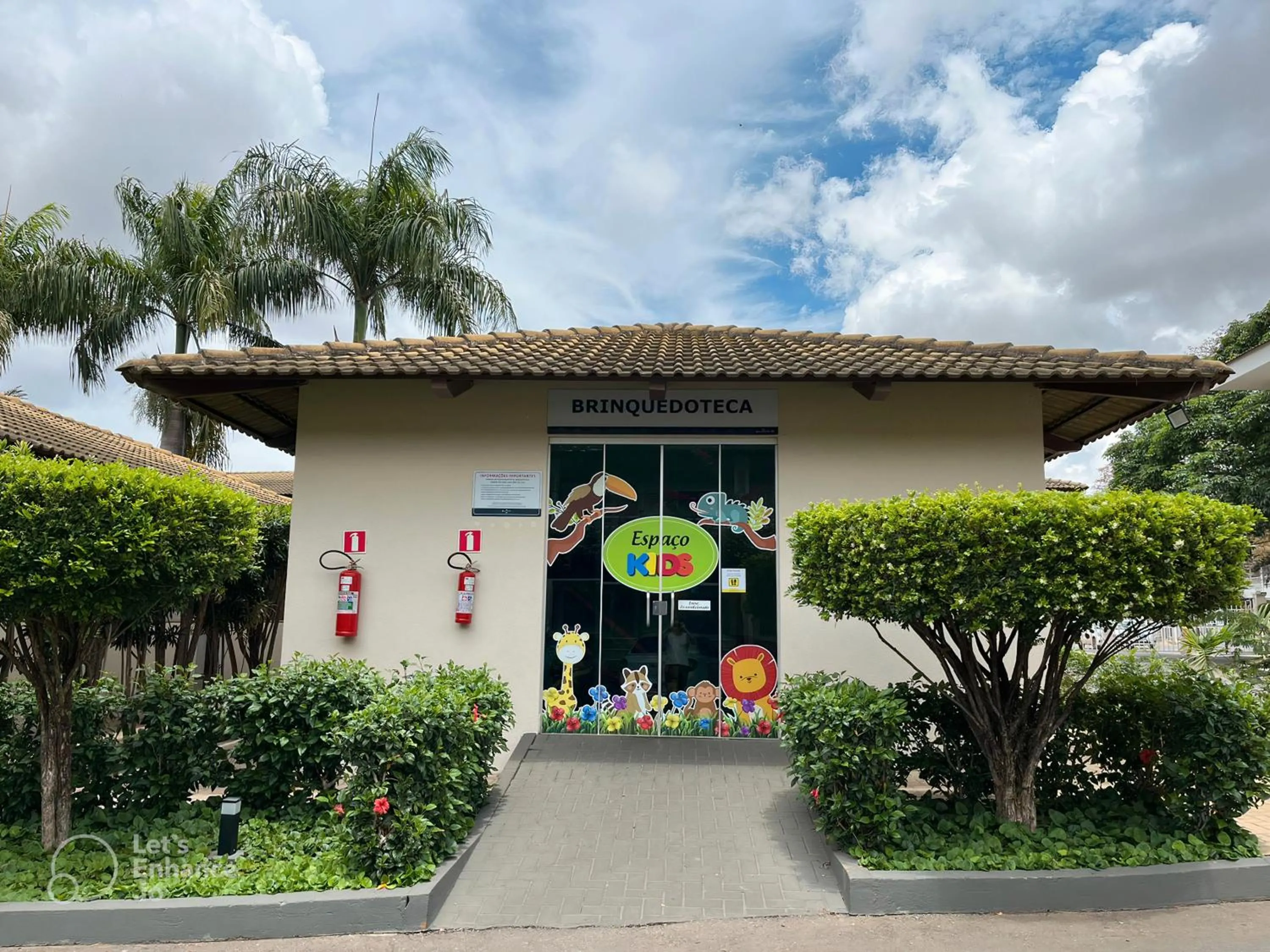 children in Lacqua diRoma Caldas Novas