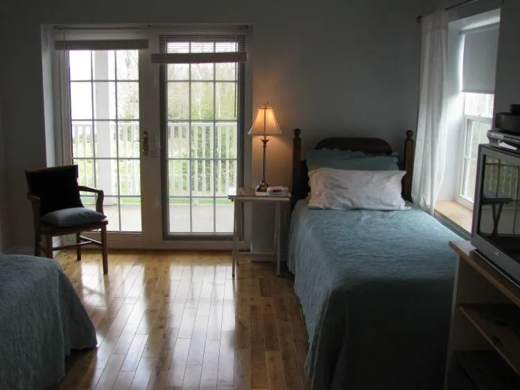 Bathroom, Bed in Tulloch Inn & Gifts