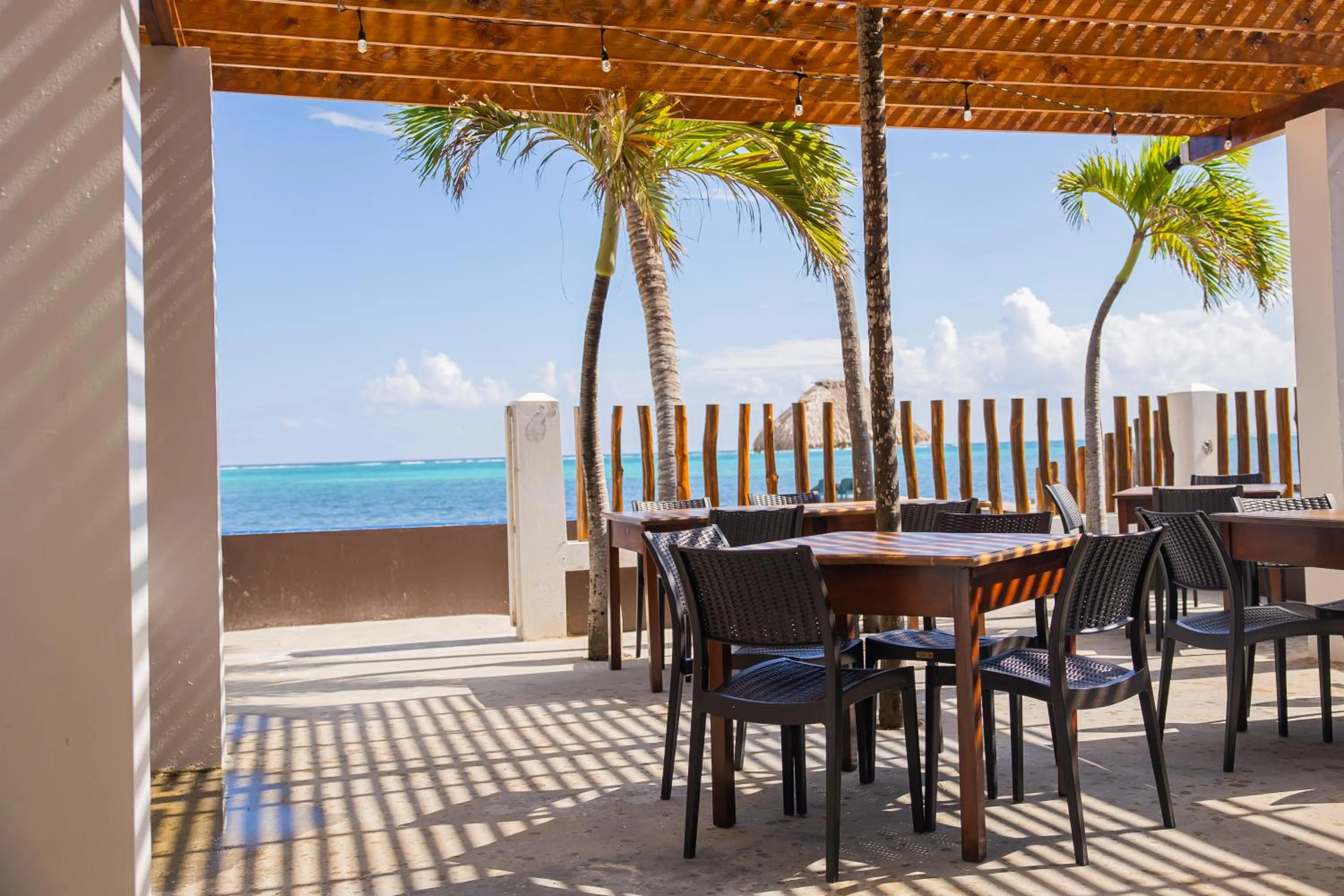 Restaurant/places to eat in Hidden Jewel Boutique Hotel