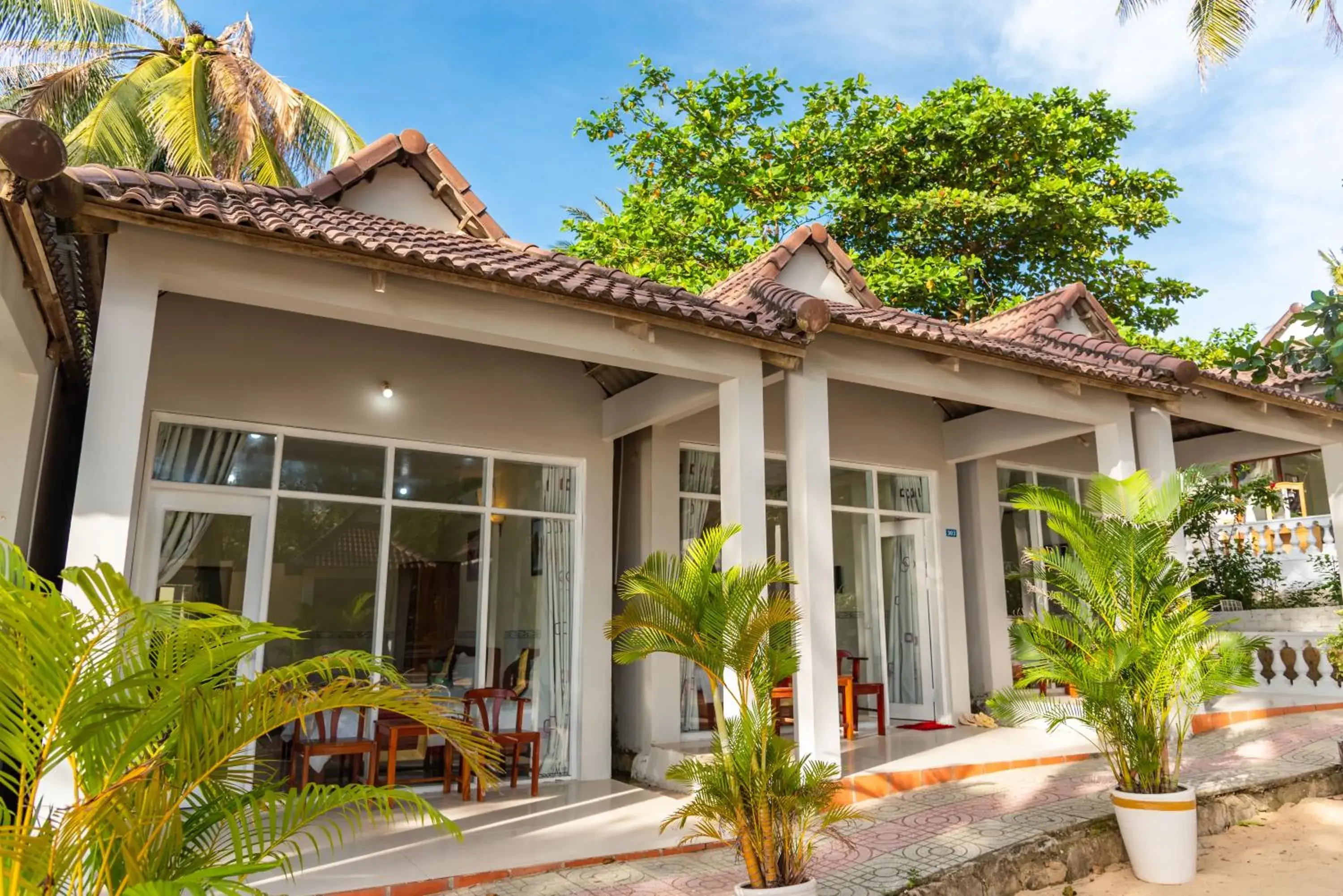 Family Bungalow Beach Front in Nhat Lan Resort Family Bungalow Beach Front in Nhat Lan Resort