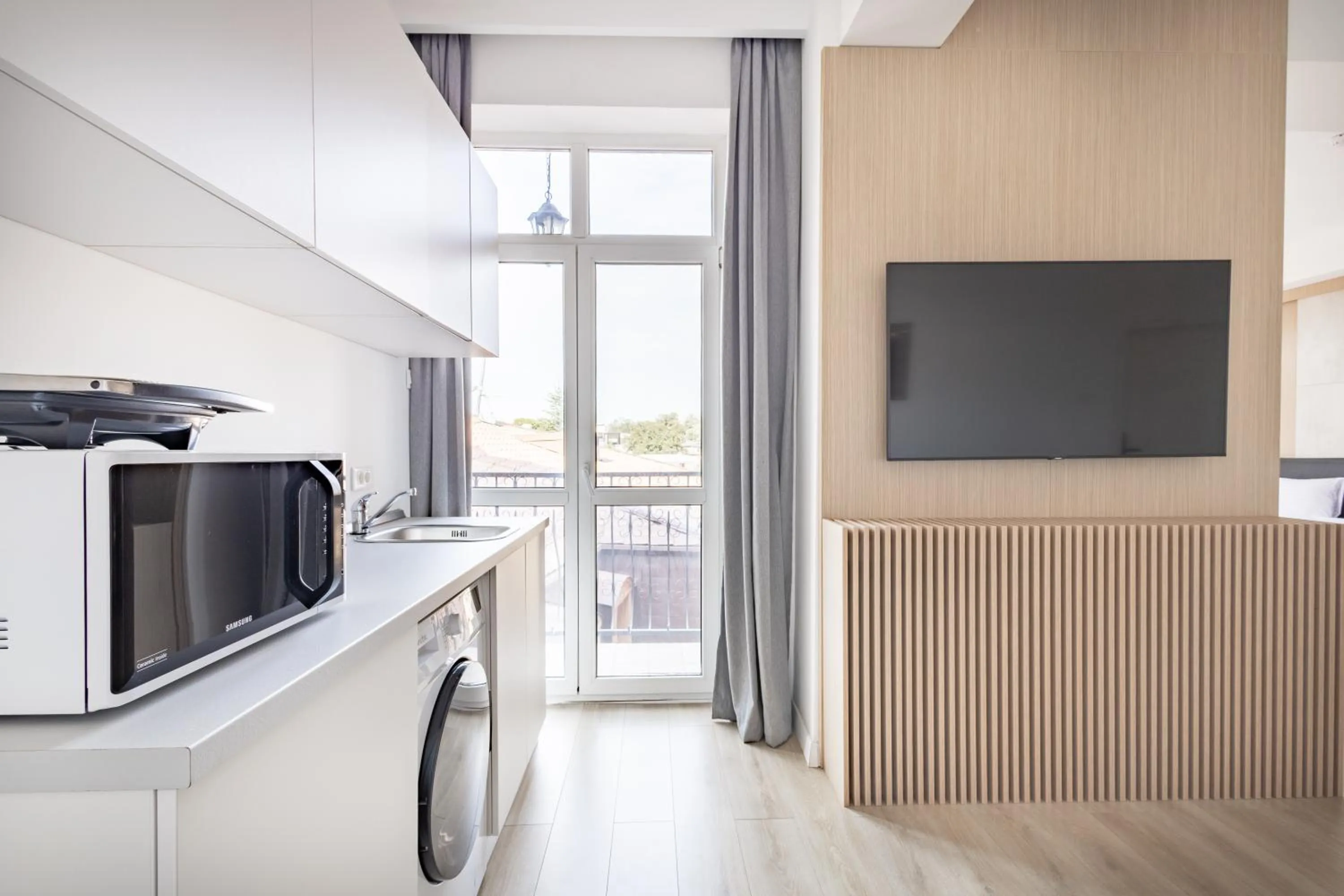 TV and multimedia in Piccolo Mondo by CityBookings