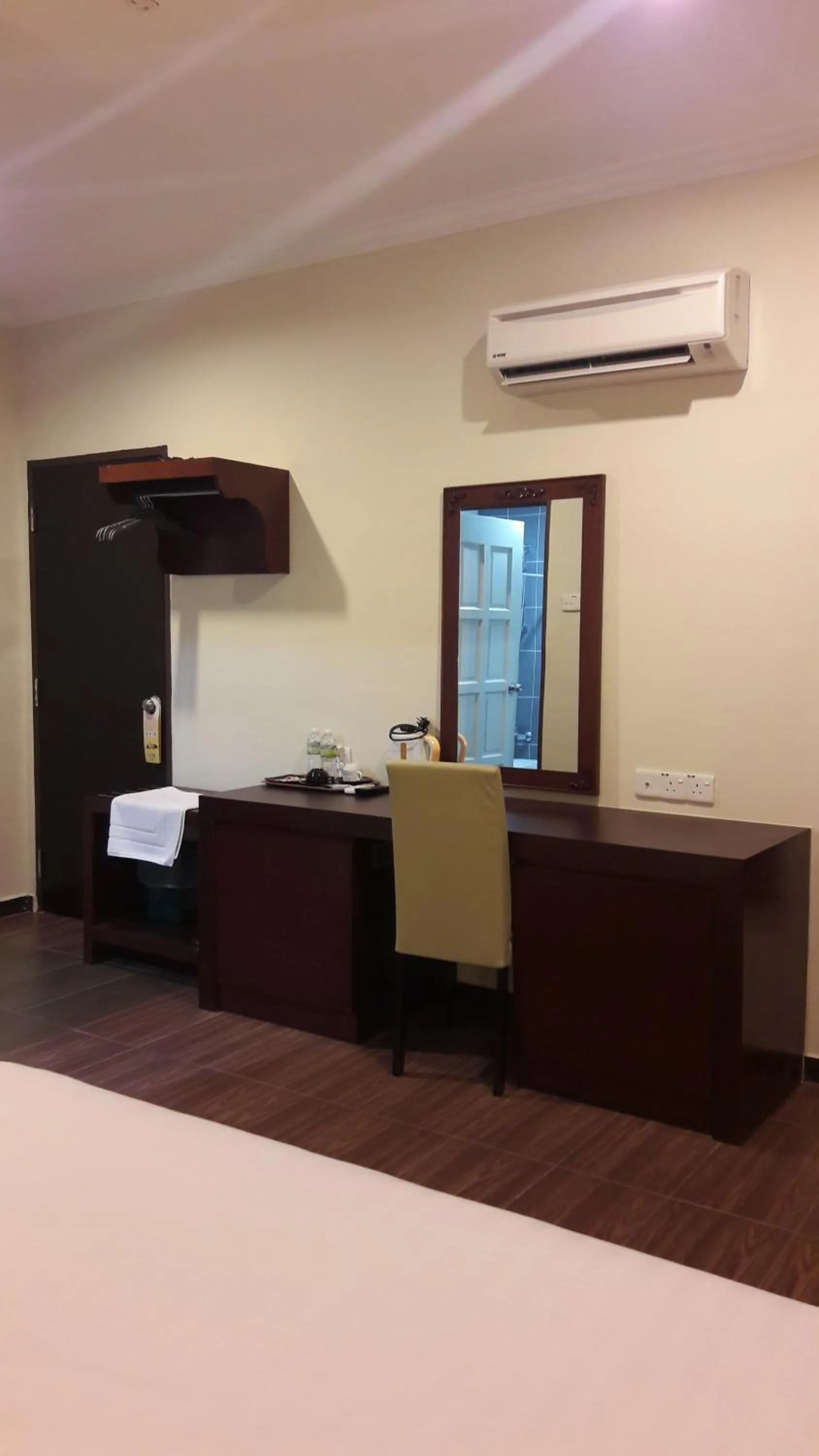 air conditioner in Cheng Ho Hotel