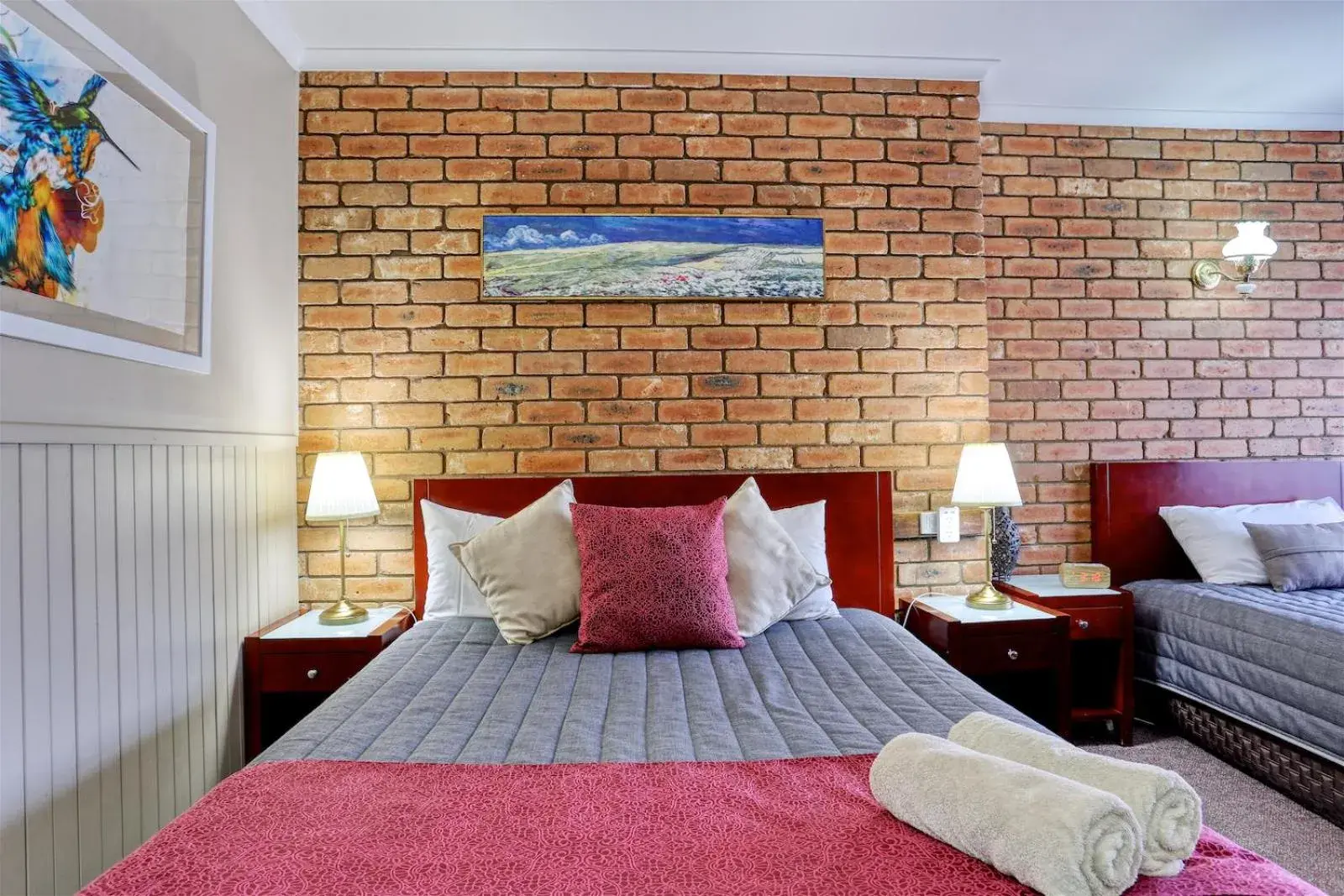 Deluxe Twin Room in Jolly Swagman Motor Inn Euroa Deluxe Twin Room in Jolly Swagman Motor Inn Euroa