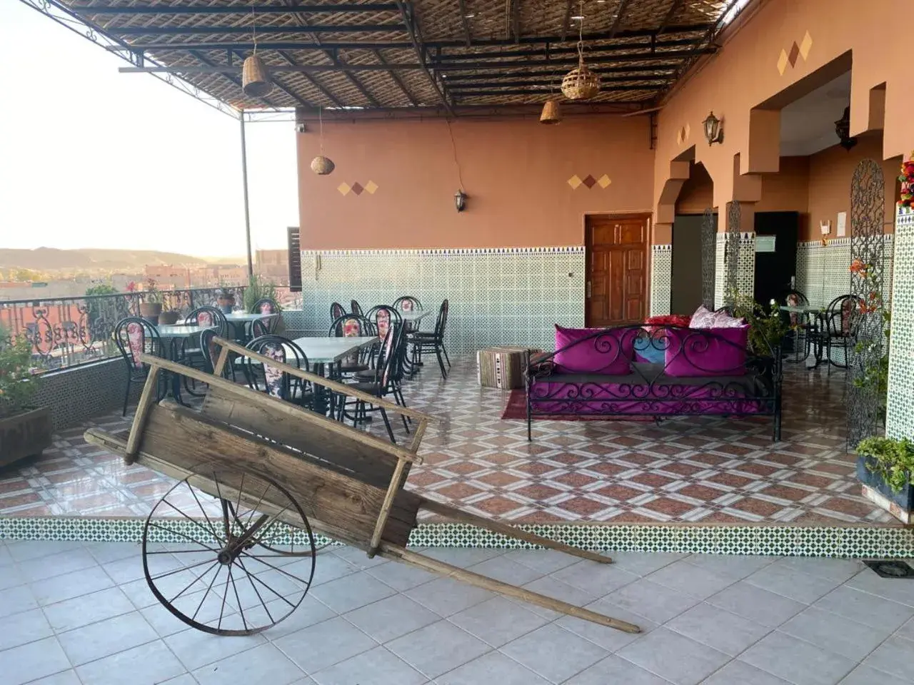 Double Room with Shared Bathroom - single occupancy in APPART AIGLE HOTEL Double Room with Shared Bathroom - single occupancy in APPART AIGLE HOTEL