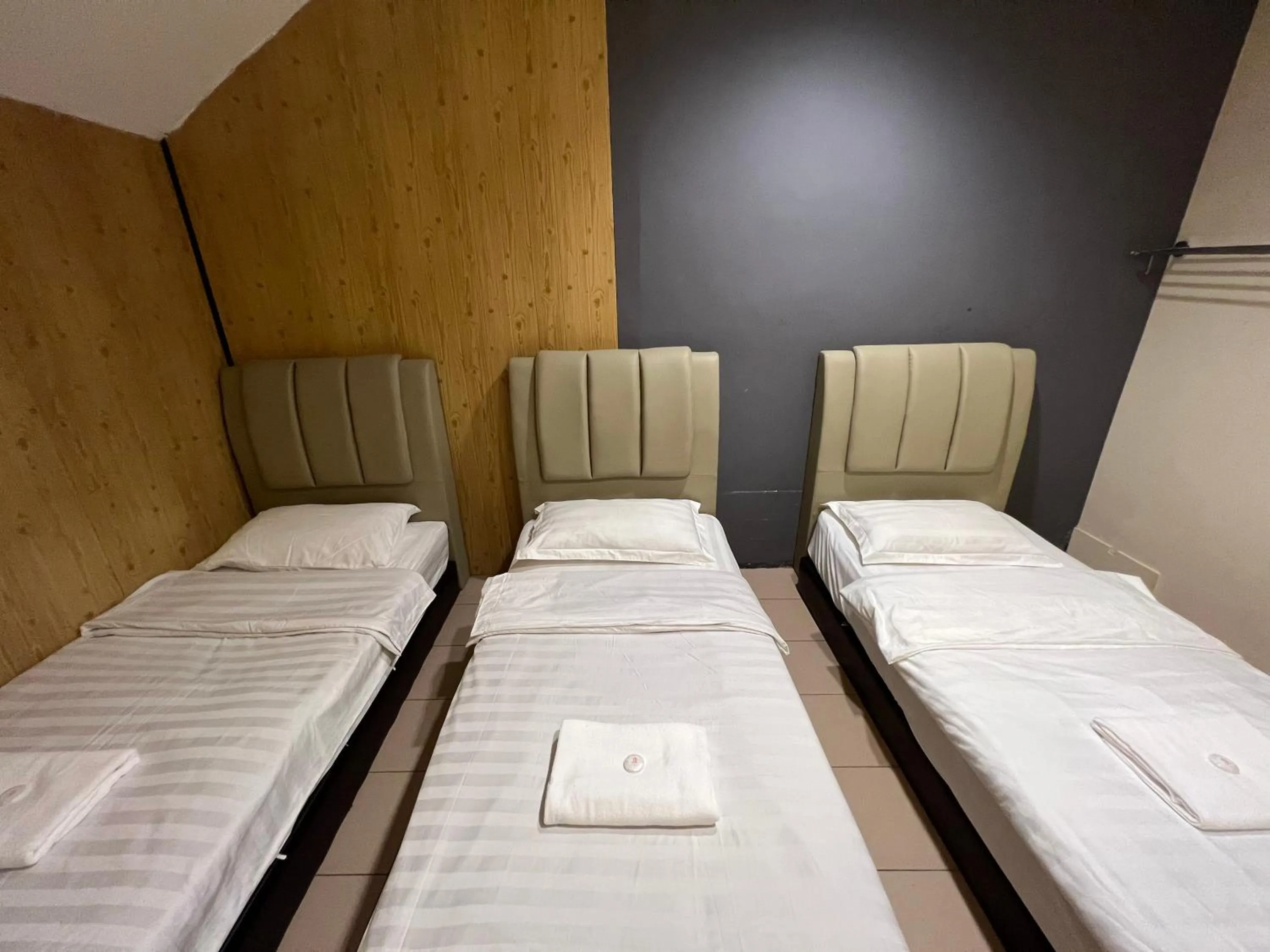 Bed in Pekan Budget Hotel